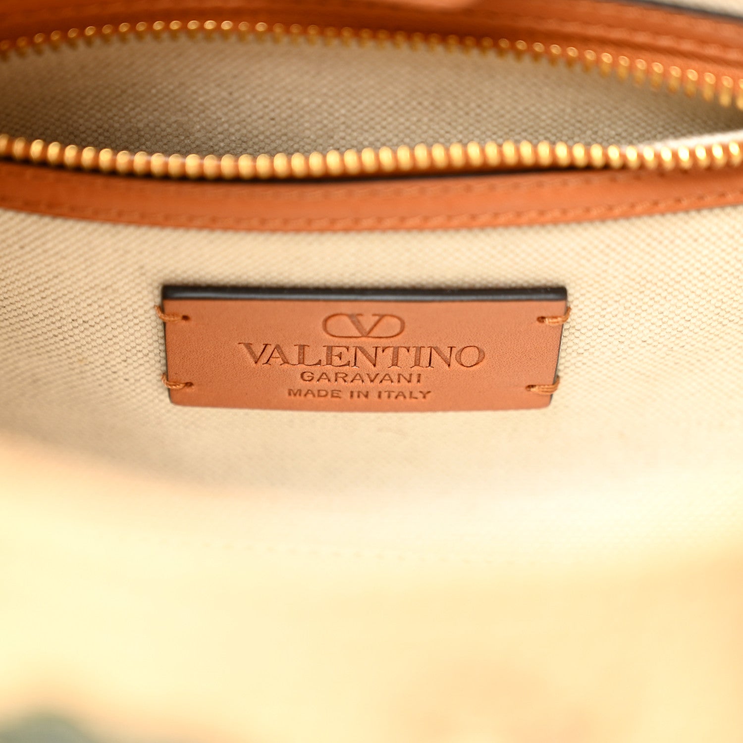 Valentino Garavani Jacquard Raffia Cherrfic Small Vlogo Antibes Shopping Bag Natural Red 6 of 9