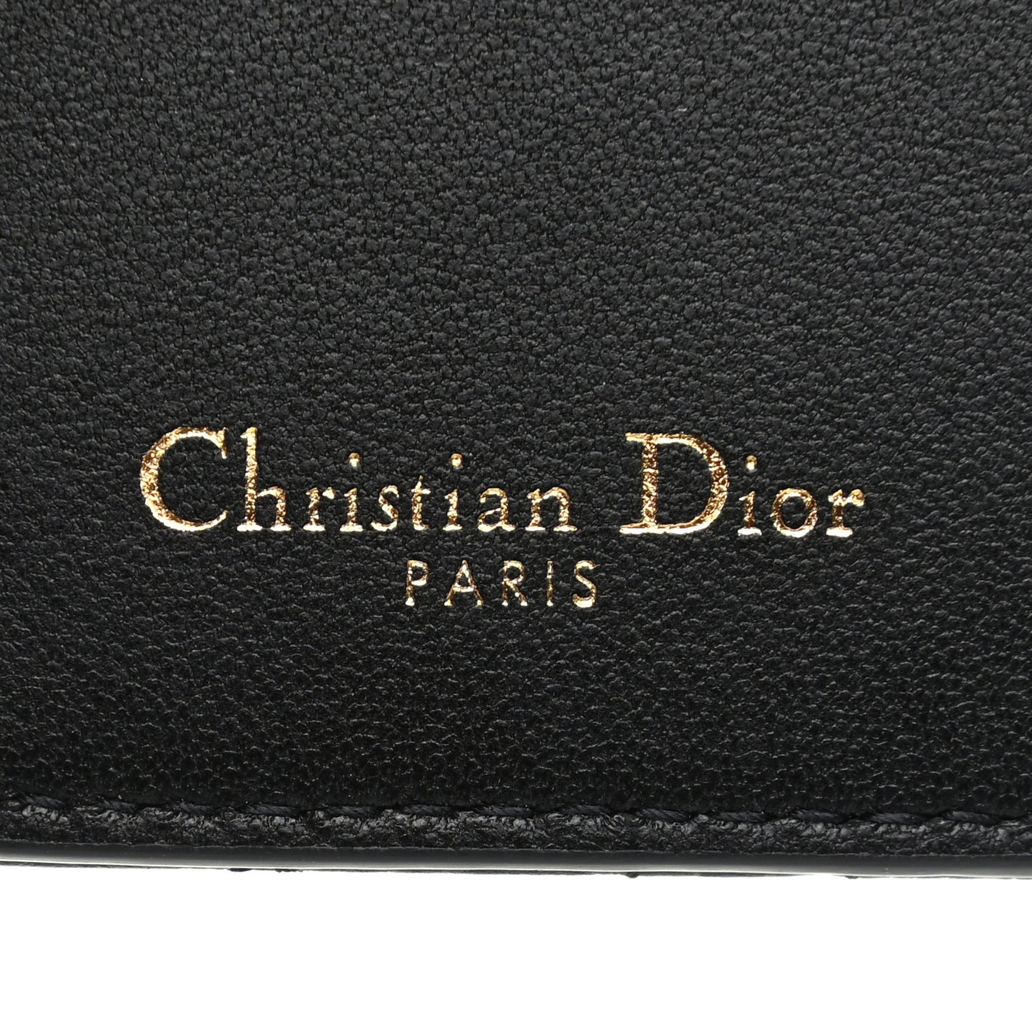 Grained Calfskin Supple Cannage Caro Scarlet Zipped Wallet Black