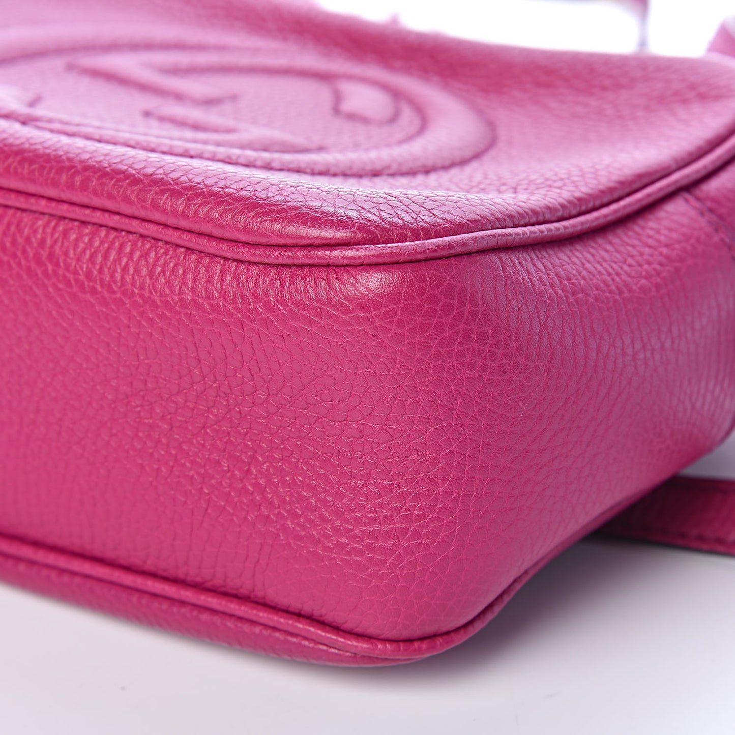 Pebbled Calfskin Small Soho Disco Bag Bright Bougainvillea