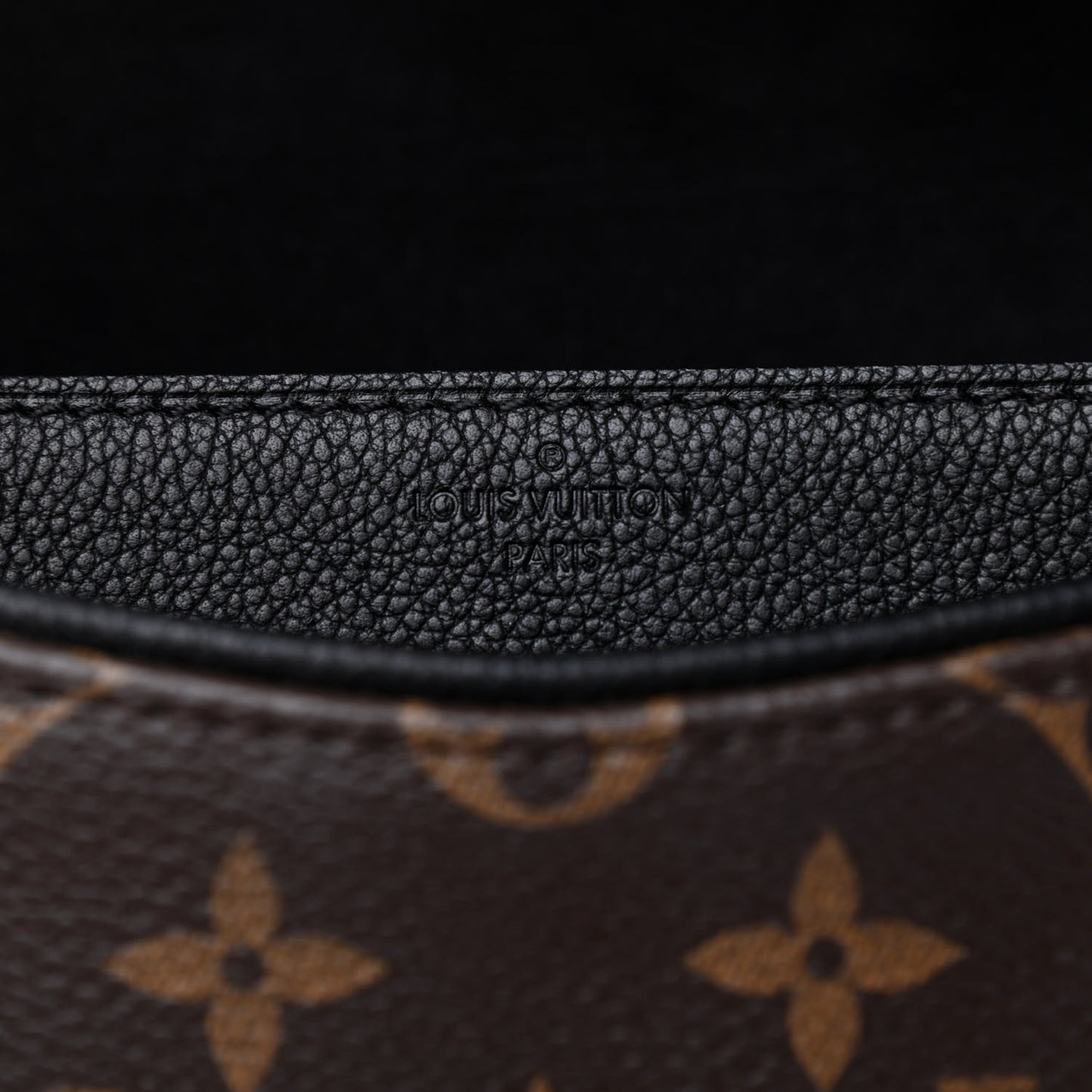 Monogram Pallas Chain Black