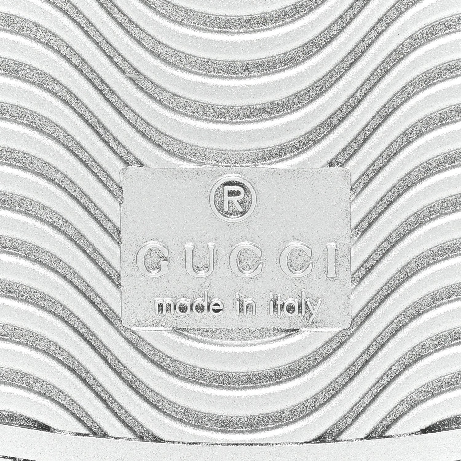 Gucci Metallic Nappa Interlocking G Perforated Mens Ace Sneakers 10 Argento 7 of 10