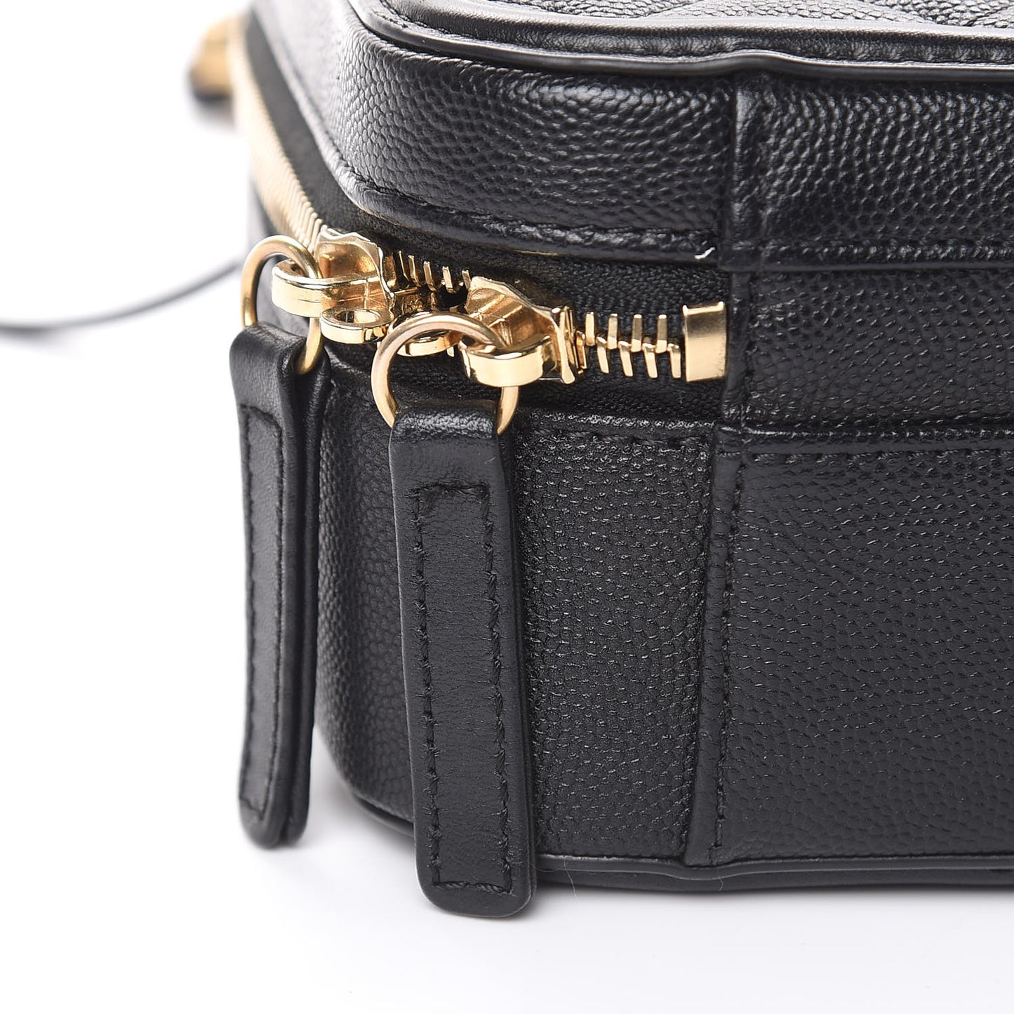 Caviar Quilted Medium CC Filigree Vanity Case Black