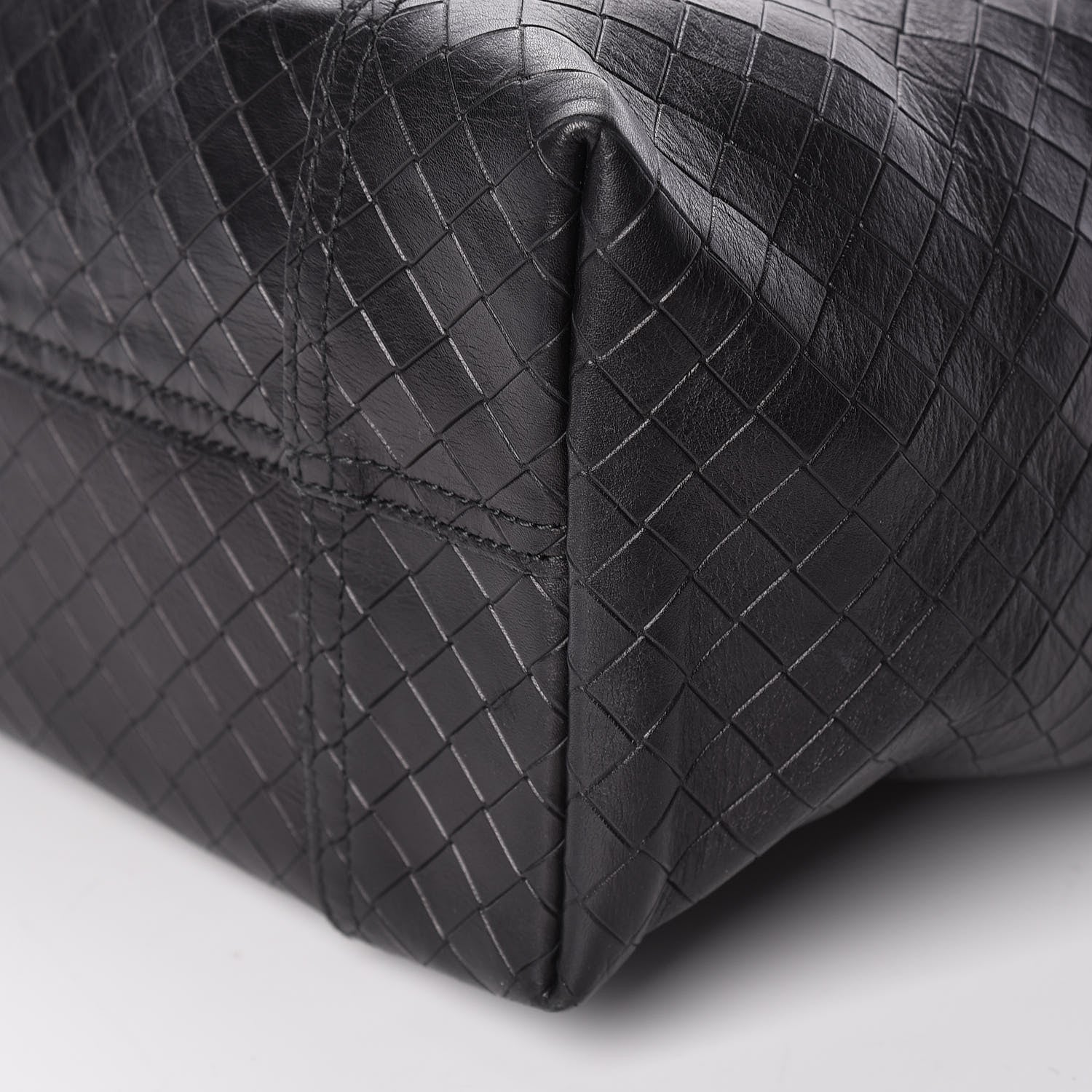 Bottega Veneta Calfskin Intrecciomirage Large Tote Black 9 of 9