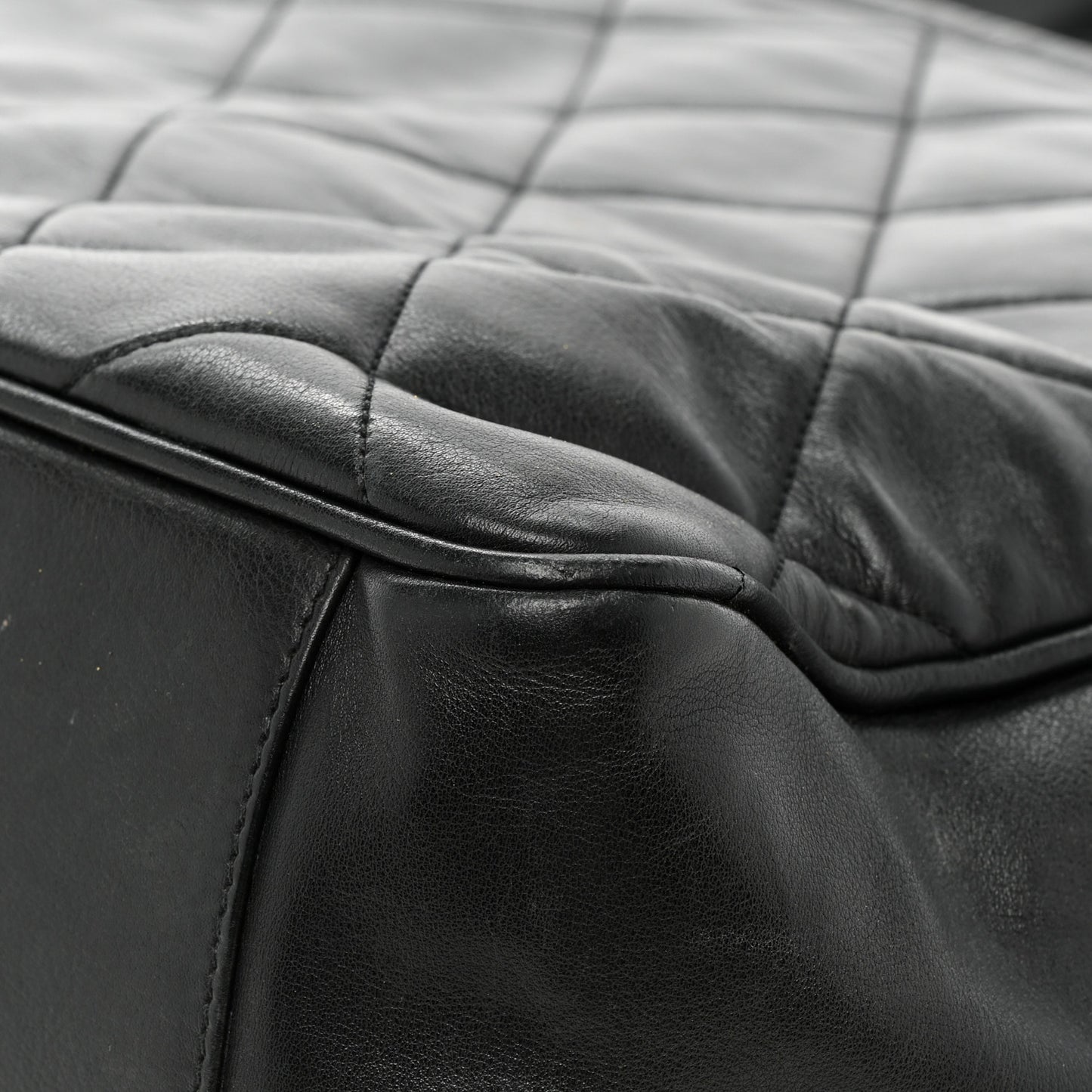 Lambskin Quilted Maxi Flap Black