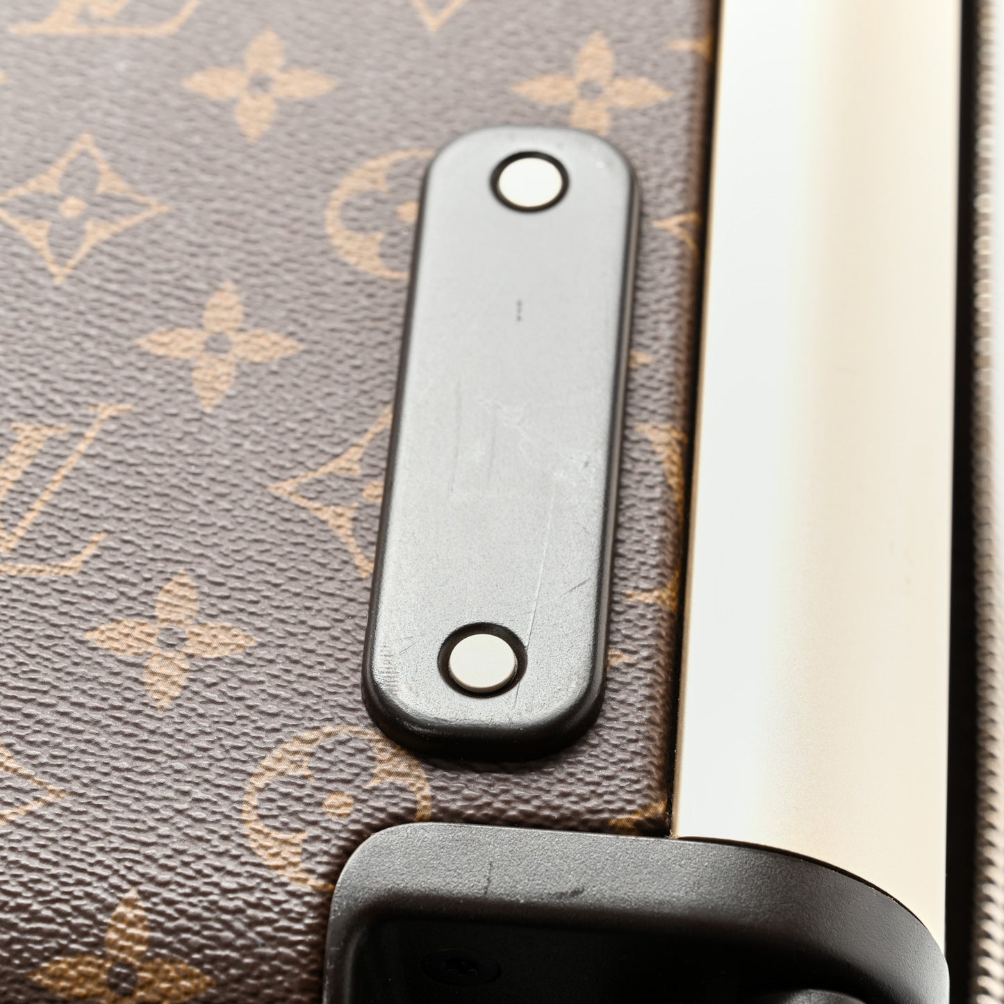 Monogram Horizon 55 Coquelicot