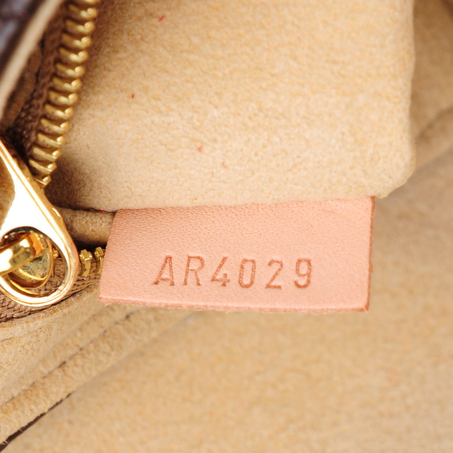 Louis Vuitton Monogram Etoile Clutch 7 of 7