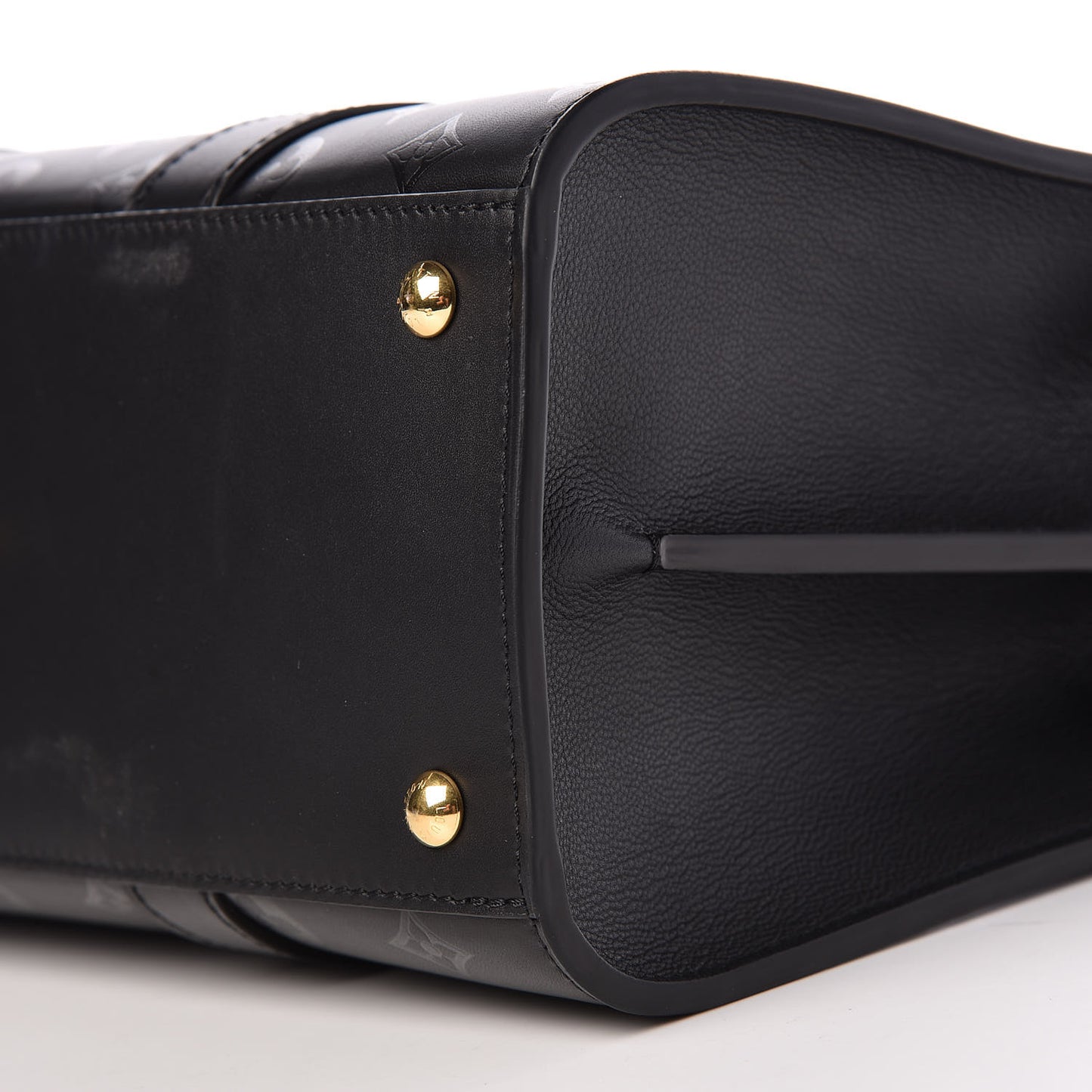 Monogram Cuir Plume Very Tote MM Black