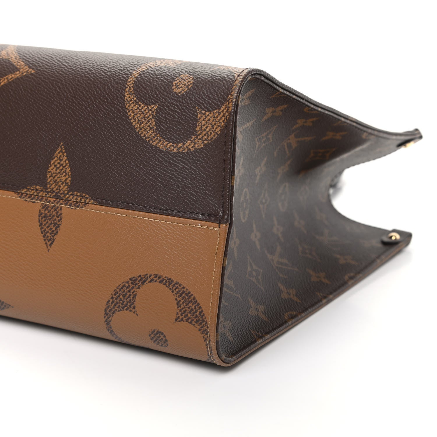 Louis Vuitton Reverse Monogram Giant Onthego MM 8 of 9
