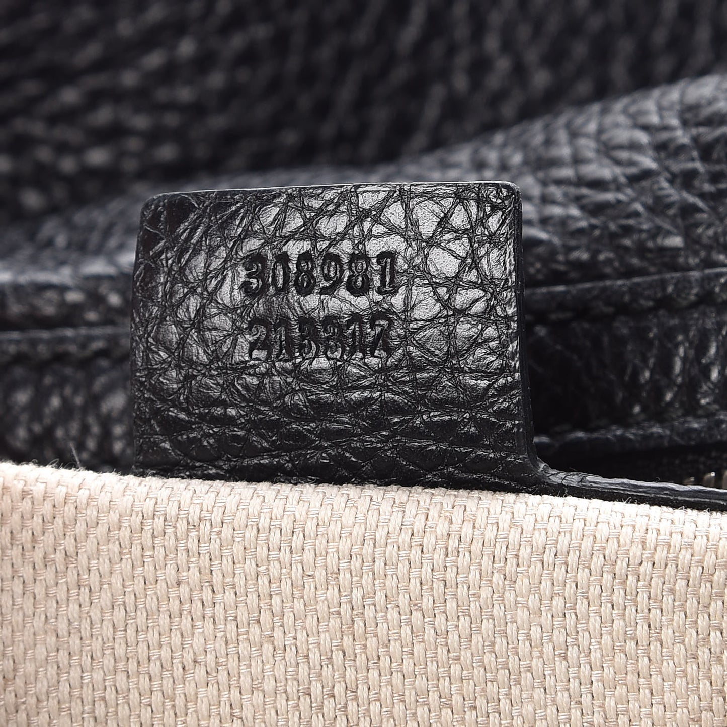 Pebbled Calfskin Medium Soho Chain Hobo Black