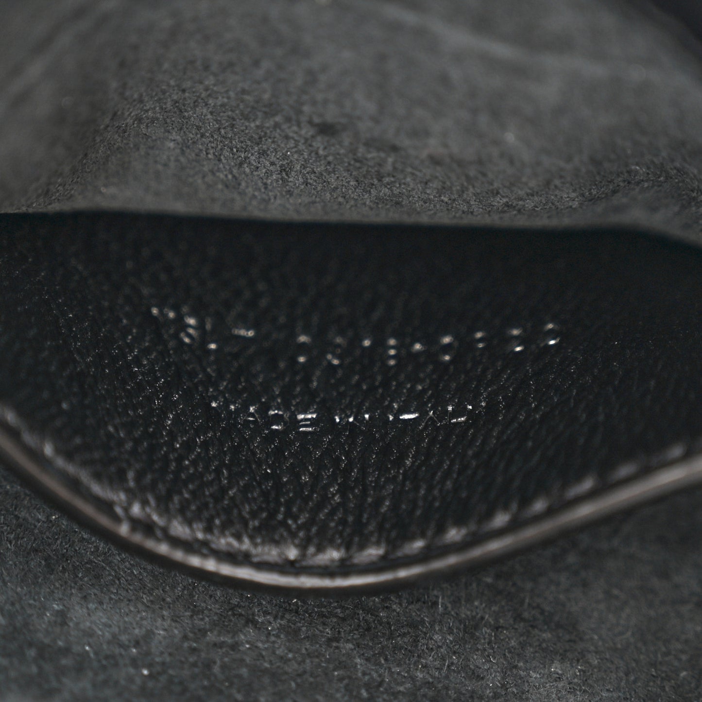 Smooth Calfskin Le 5 A 7 Mini Hobo Black