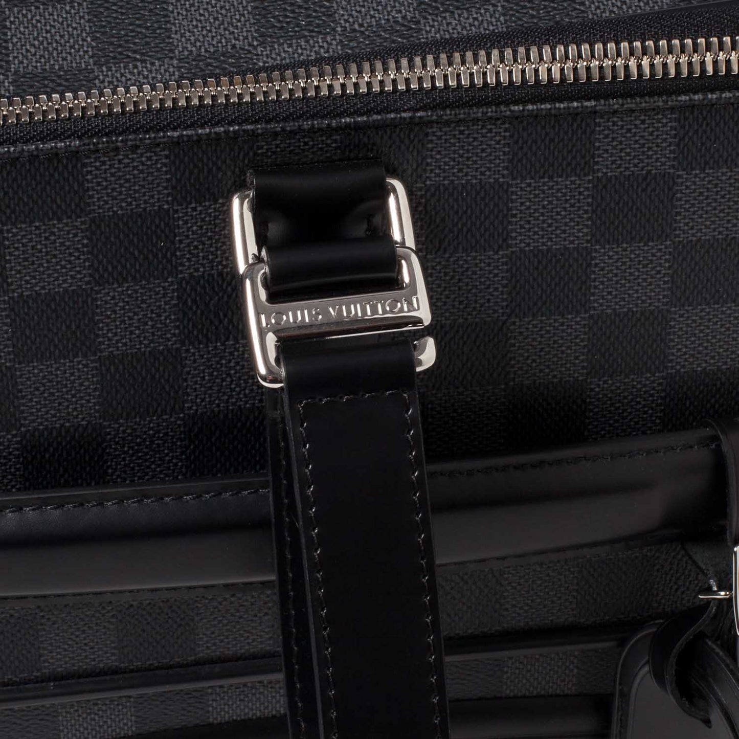 Damier Graphite Pegase 65