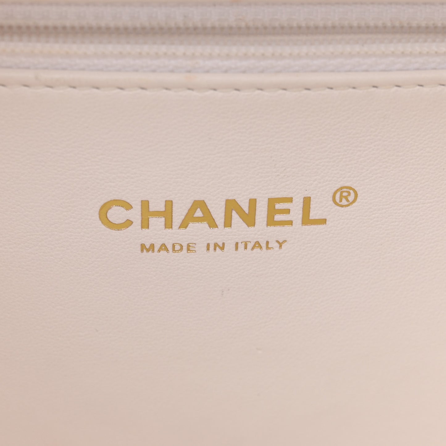 Goatskin Quilted Medium CC Filigree Vanity Case White