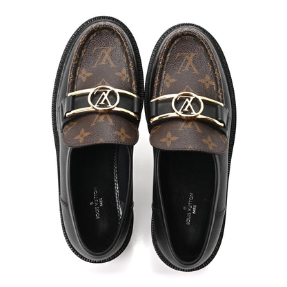 Louis Vuitton Monogram Calfskin Academy Loafers 38 Black 2 of 9