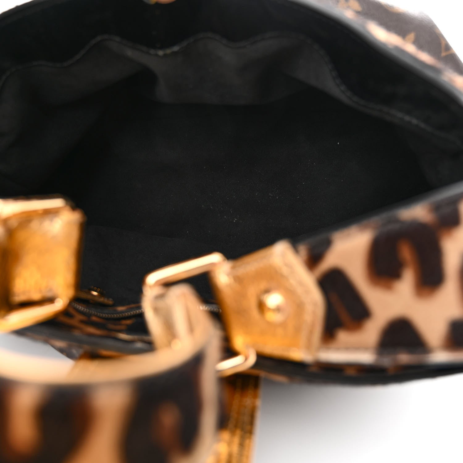 Louis Vuitton Monogram Leopard Polly 5 of 15