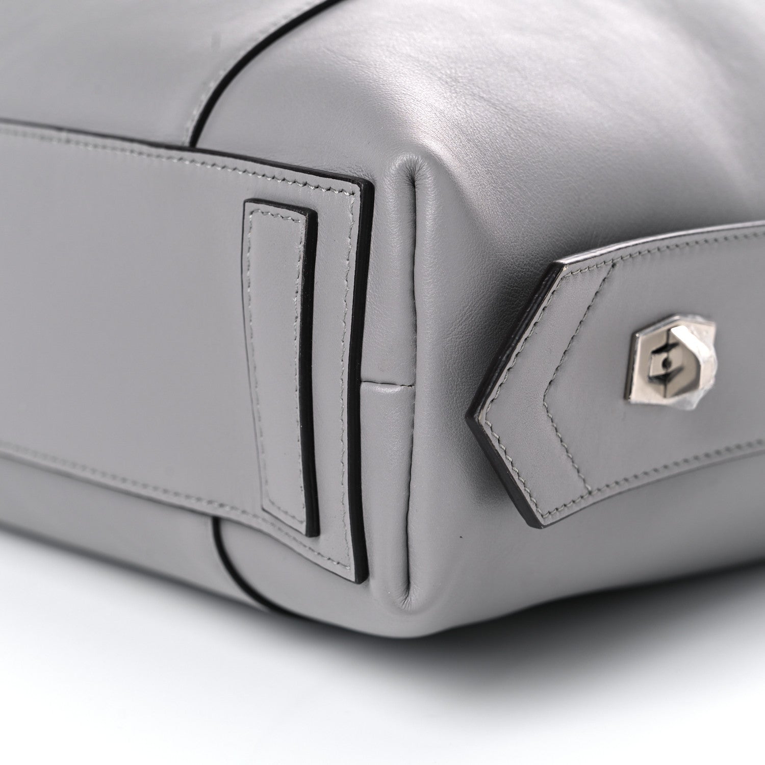 Givenchy Soft Calfskin Medium Soft Antigona Pearl Grey 8 of 8