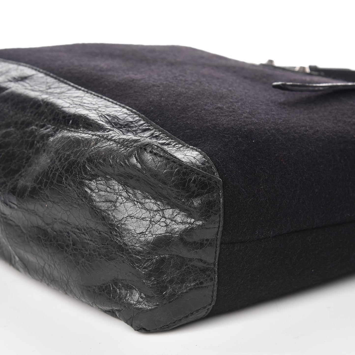 Agneau Wool Day Messenger Black