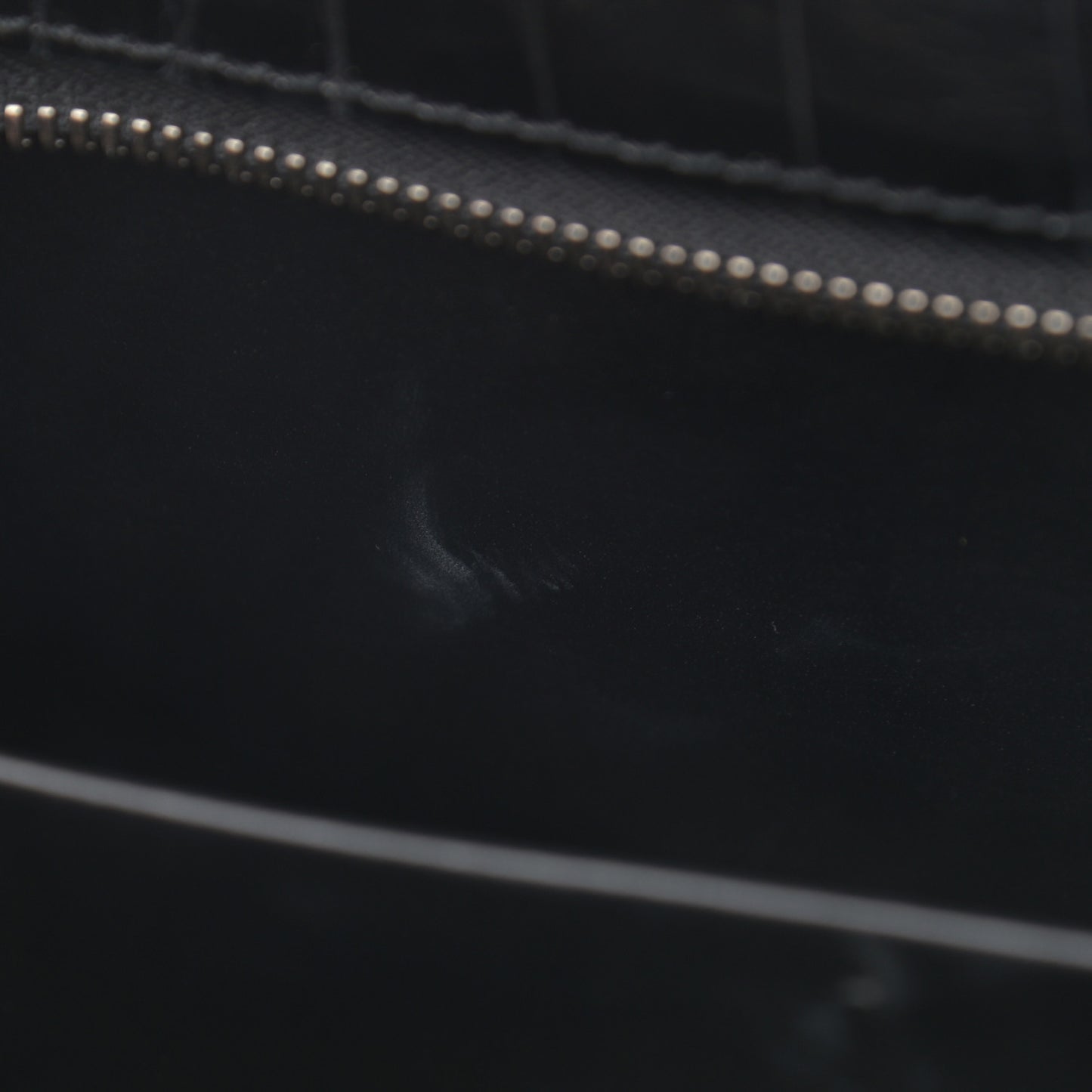 Alligator East West Black