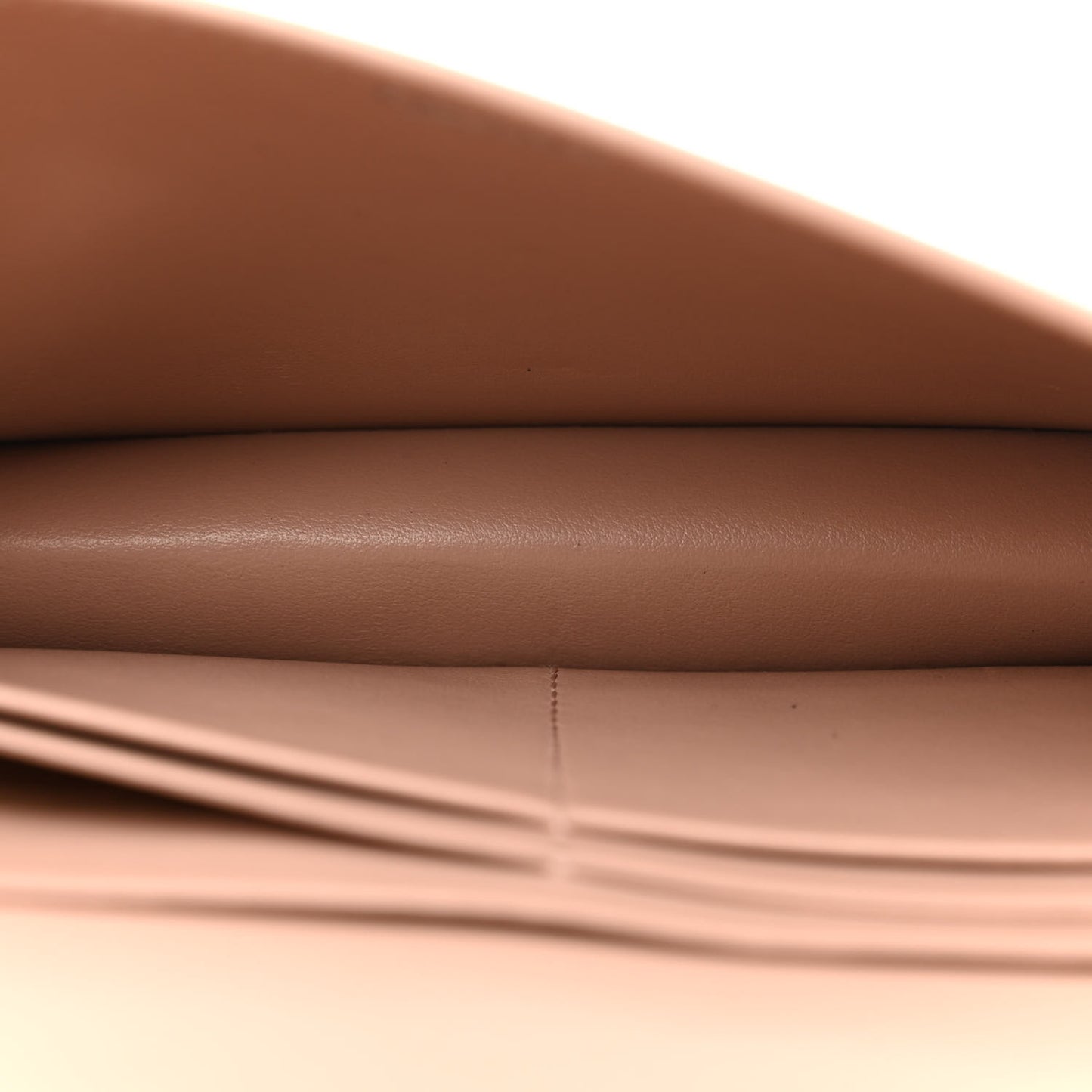 Soft Calfskin Impunture Diagramme Chain Wallet Cipria