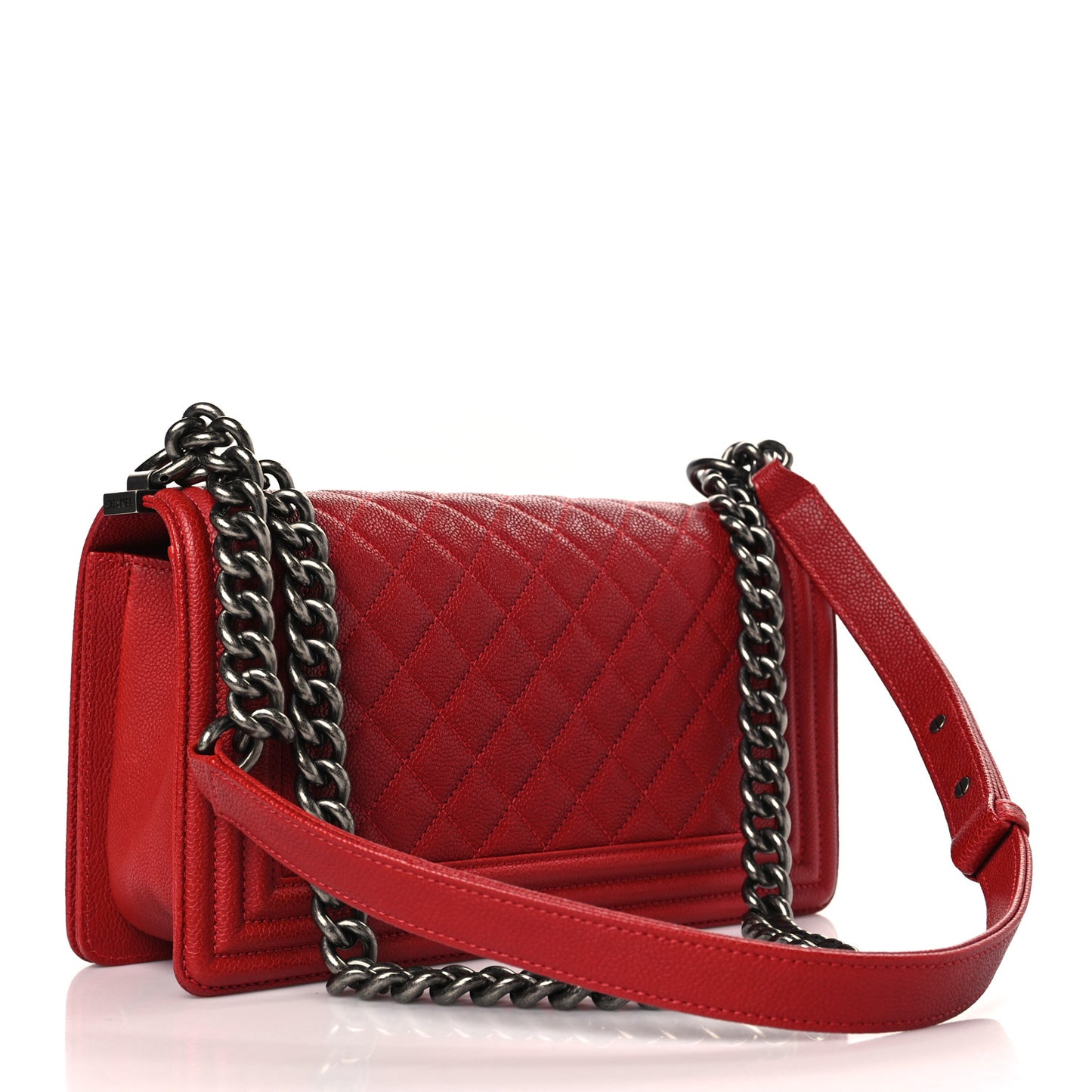 Caviar Quilted Medium Boy Flap Red