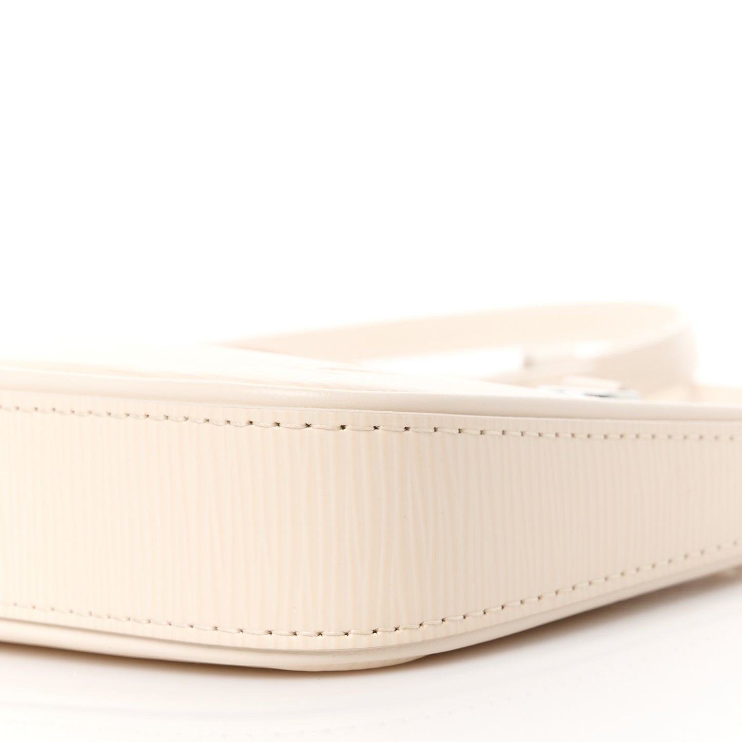 Epi Easy Pouch On Strap Quartz