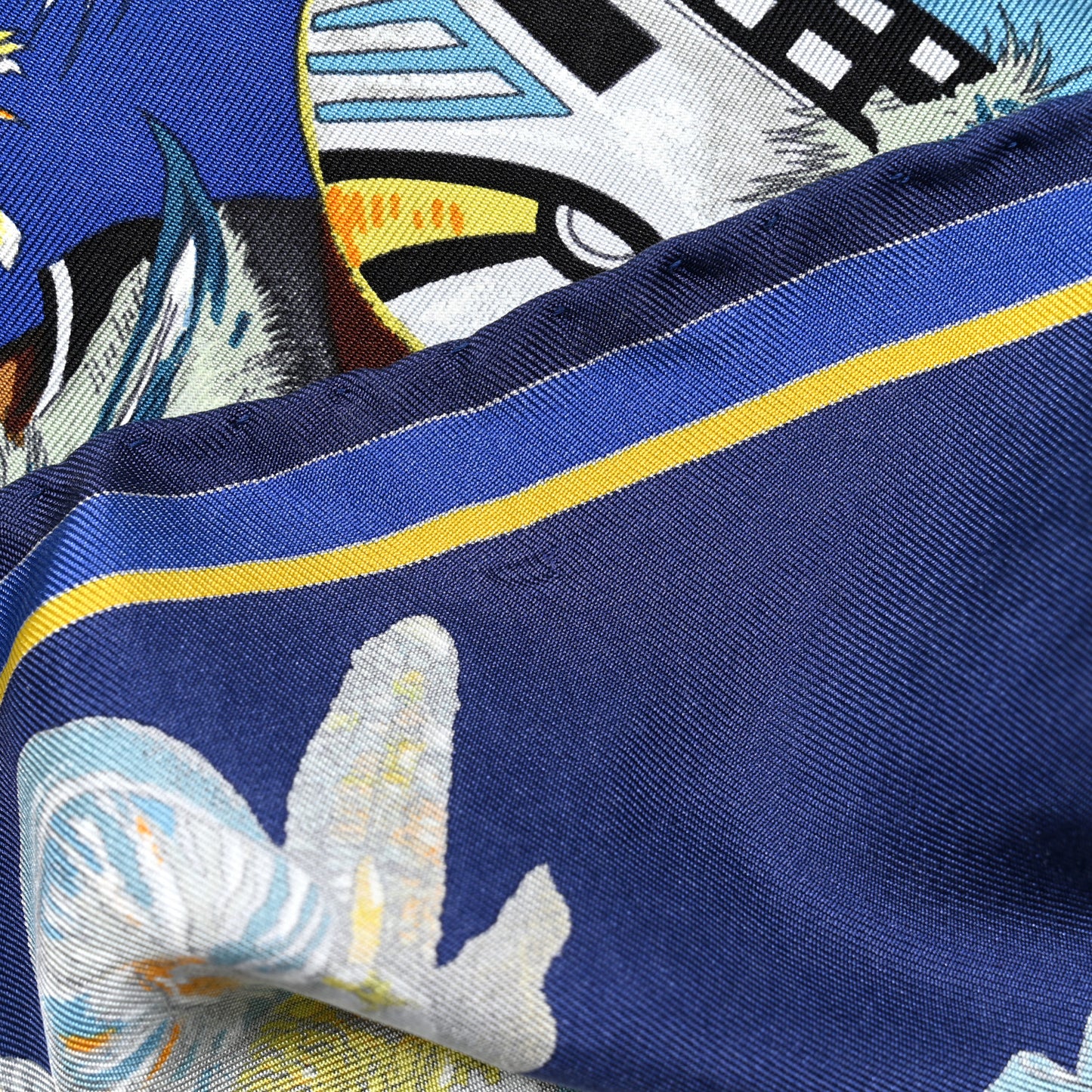 Silk Kachinas Wash Scarf 90 Marine Jaune Vert