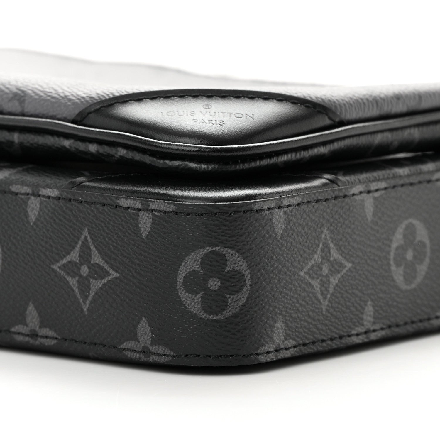 Louis Vuitton Reverse Monogram Eclipse Trio Messenger 10 of 10