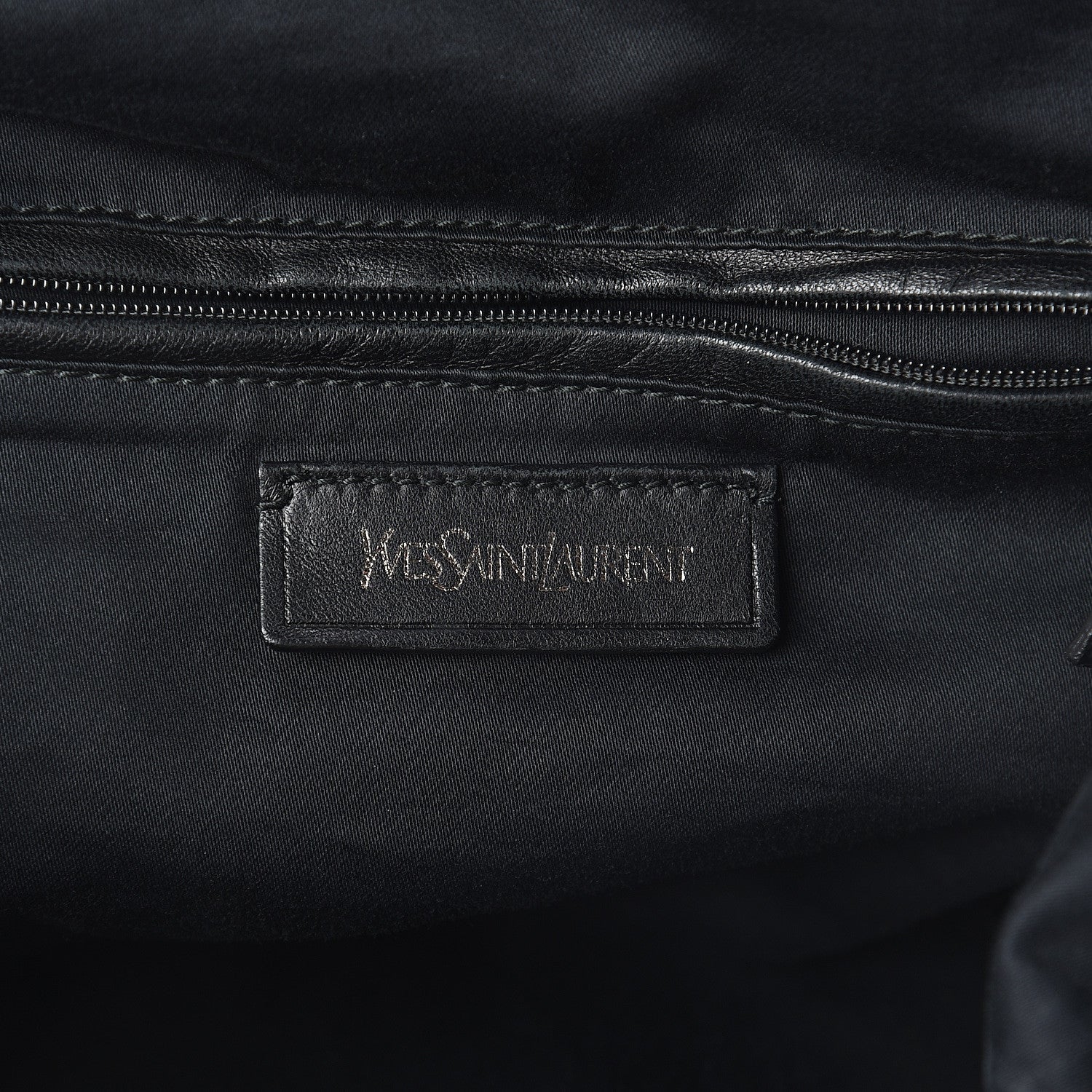 Saint Laurent Textured Patent Medium Easy Y Bag Black 5 of 8