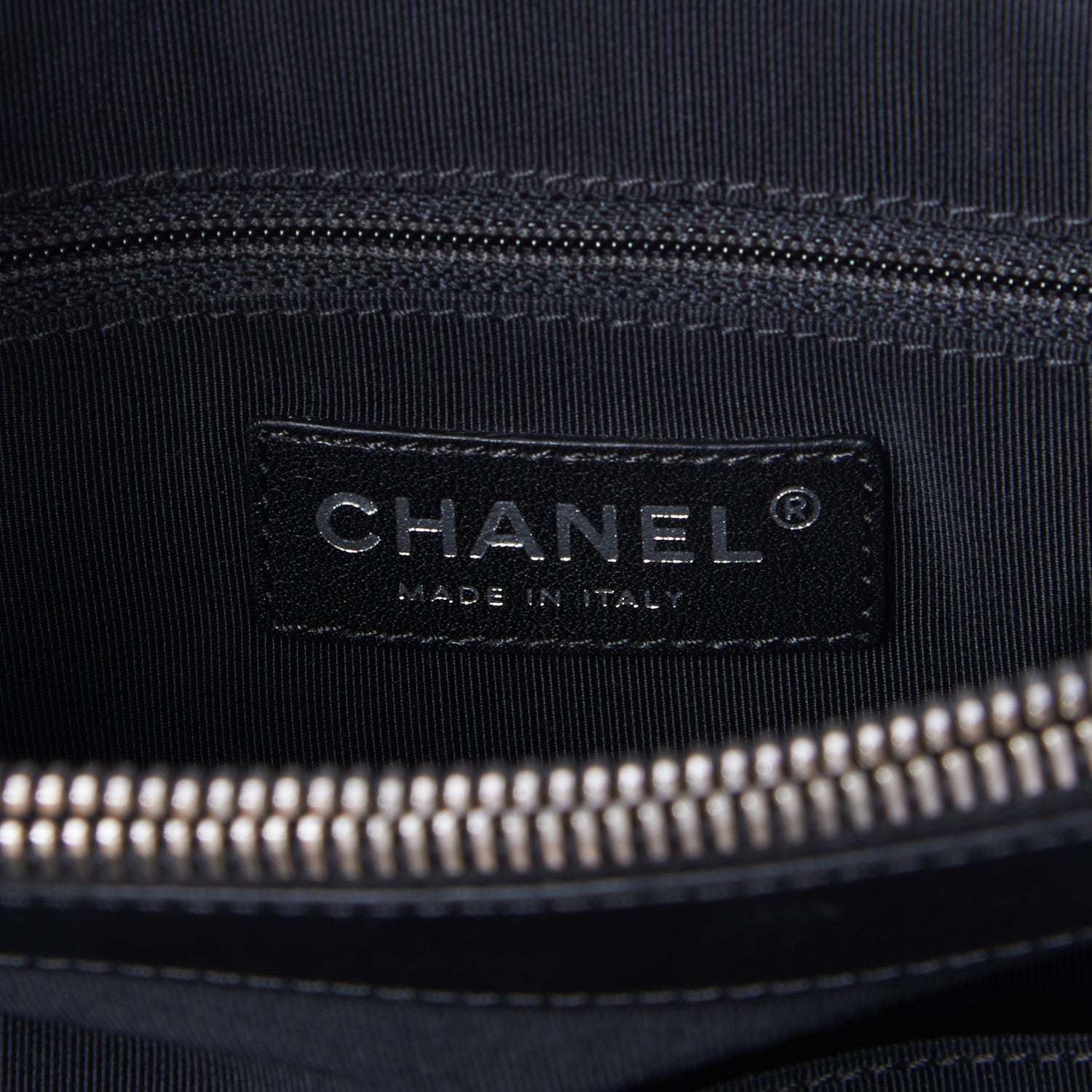 Chanel Glazed Calfskin Boy Tote Black 7 of 10