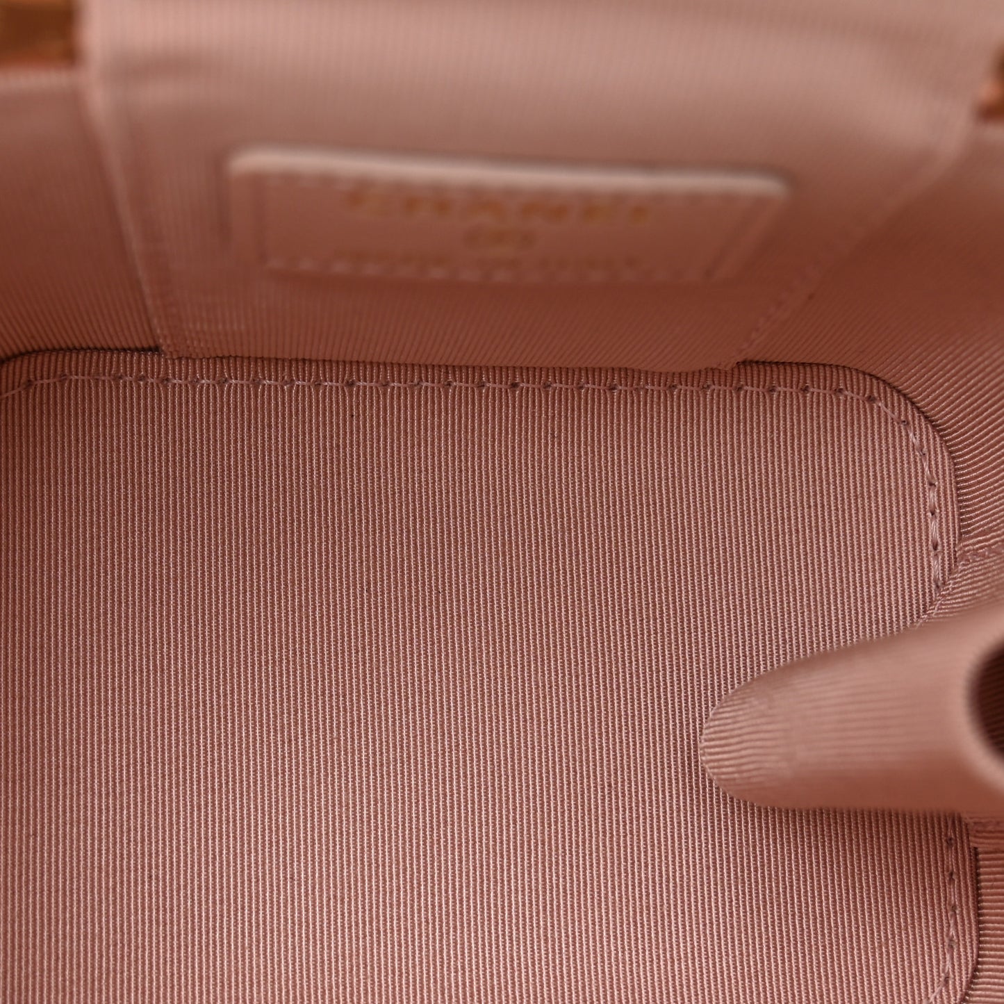 Iridescent Caviar Quilted Mini Pearl On Top Vanity Case With Chain Light Pink