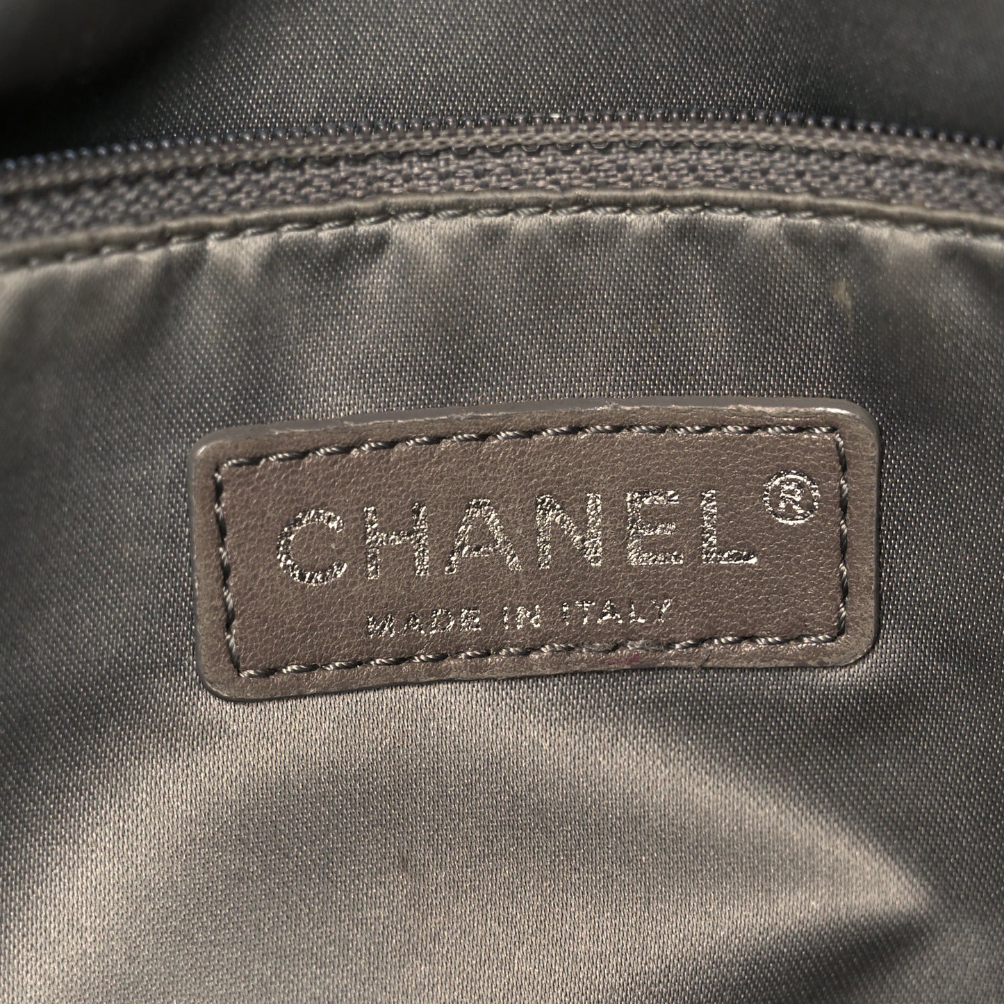 Metallic Crackled Calfskin Perforated Drill Flap Silver