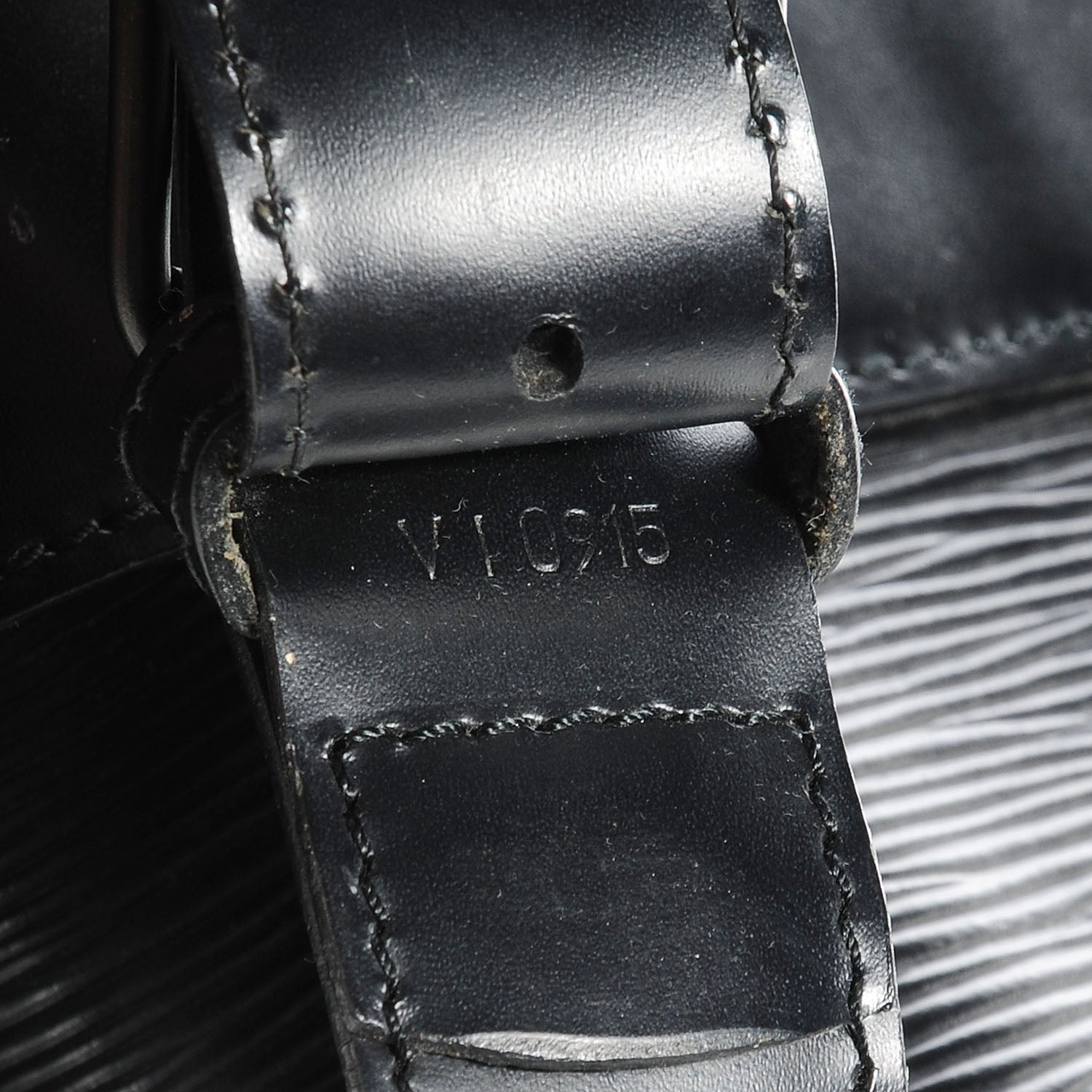 Louis Vuitton Epi Sac D'Epaule Black 7 of 7