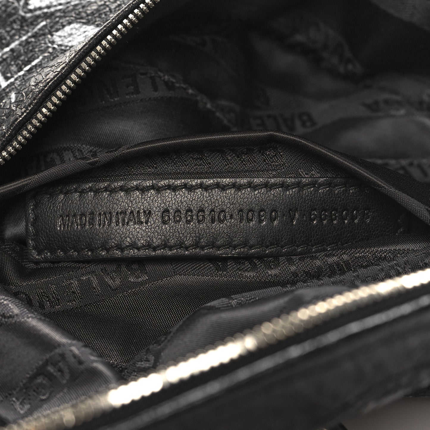Agneau Arena Graffiti All Over XXS Souvenir Belt Bag Black White