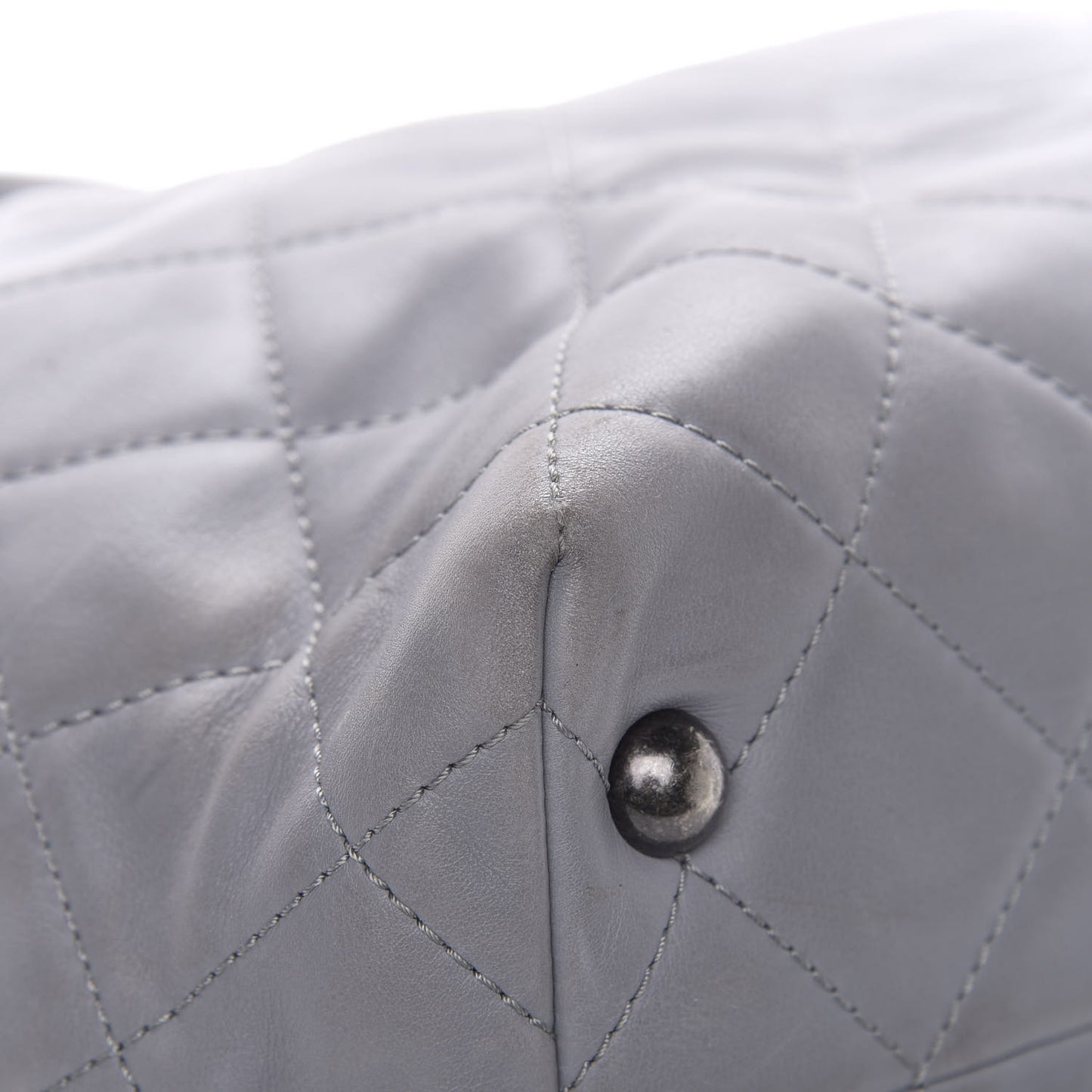Calfskin Quilted Large Shopping In Chains Tote Light Grey