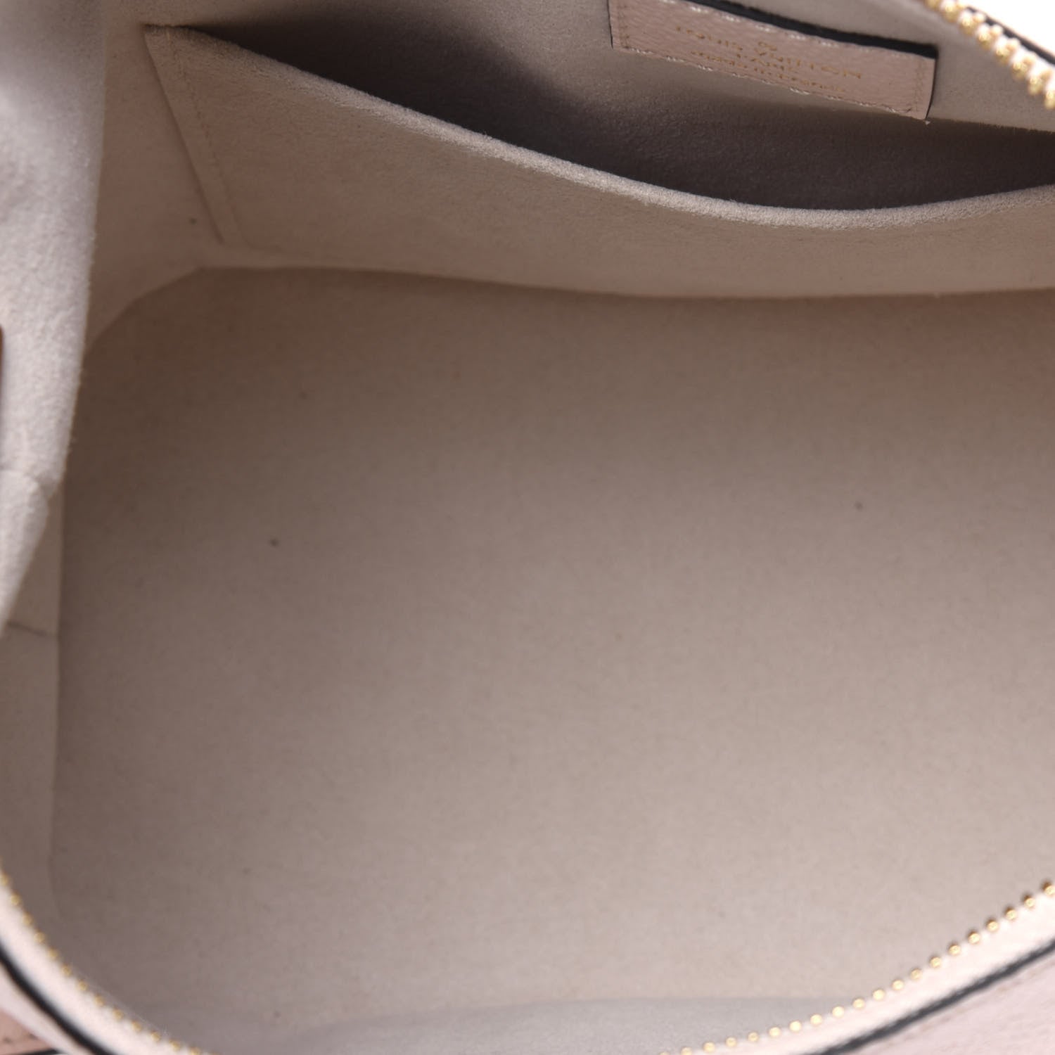 Louis Vuitton Empreinte Monogram Giant By The Pool Marshmallow Hobo Cream Saffron 6 of 12