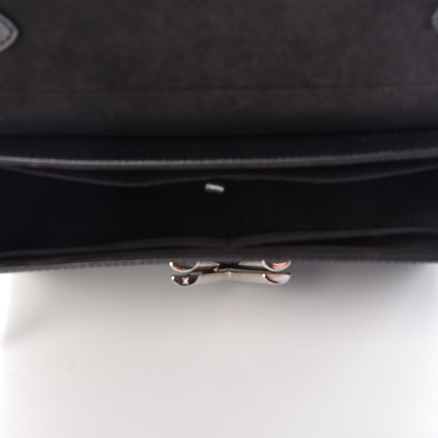 Epi Twist Shoulder Bag MM Black