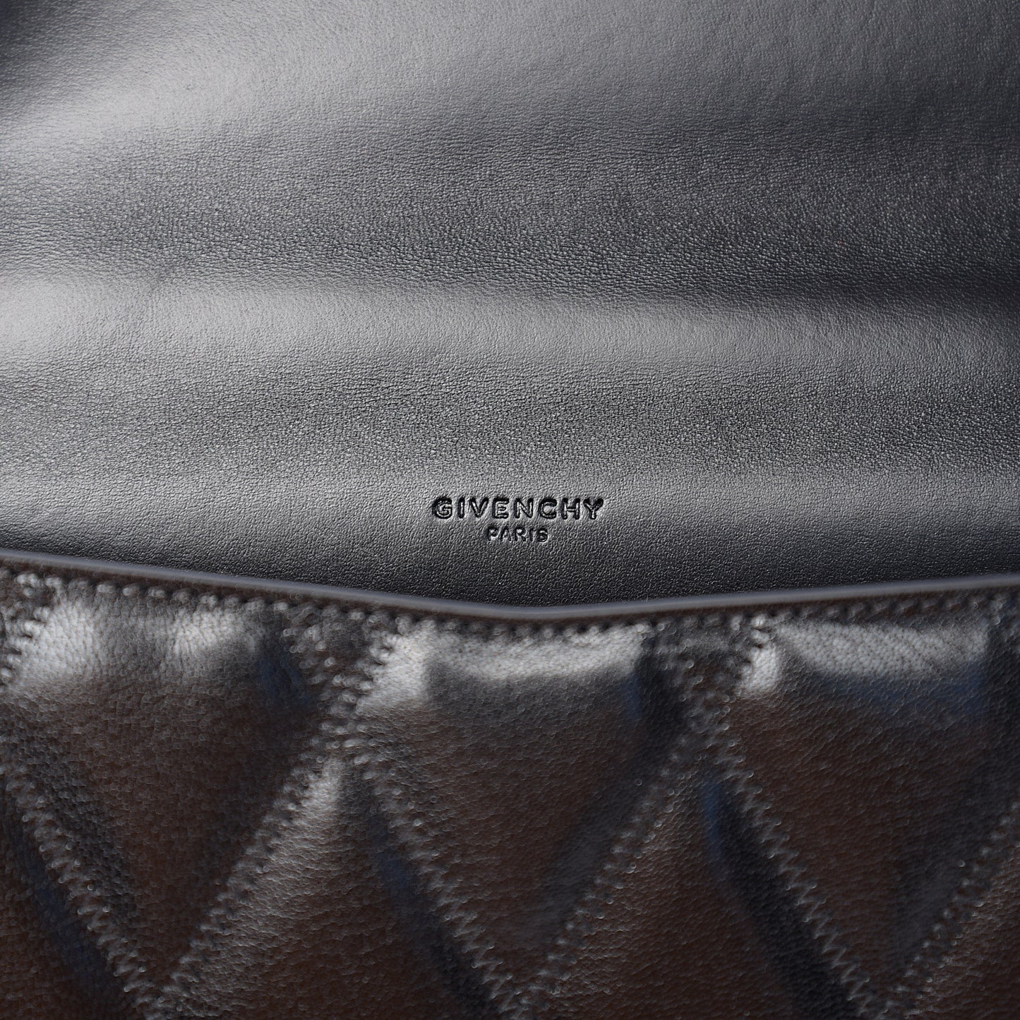 Goatskin Quilted GV3 Strap Wallet Black