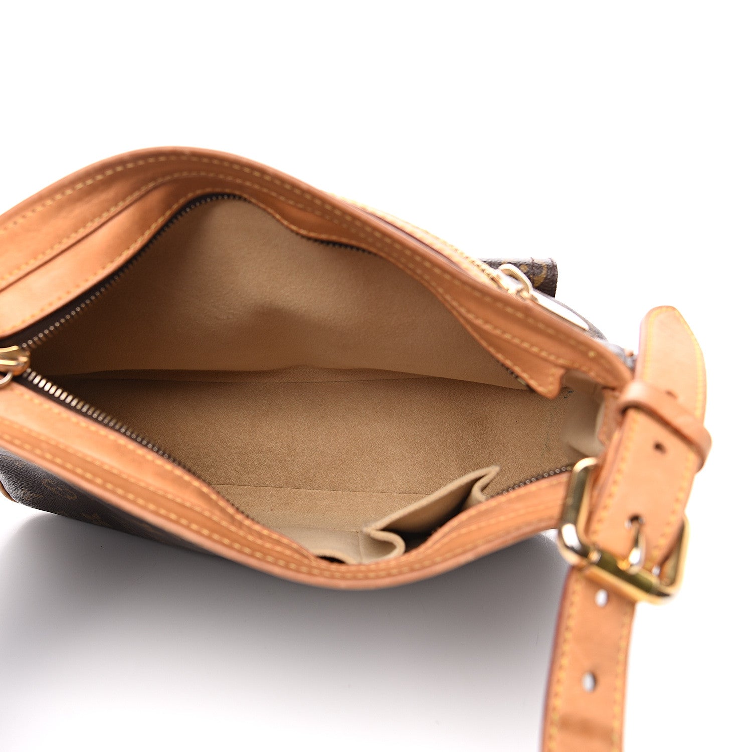Louis Vuitton Monogram Hudson GM 4 of 12