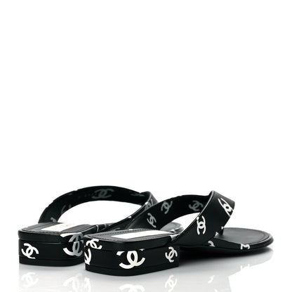 Chanel Lambskin Printed CC Thong Sandals 38.5 Black White 4 of 9