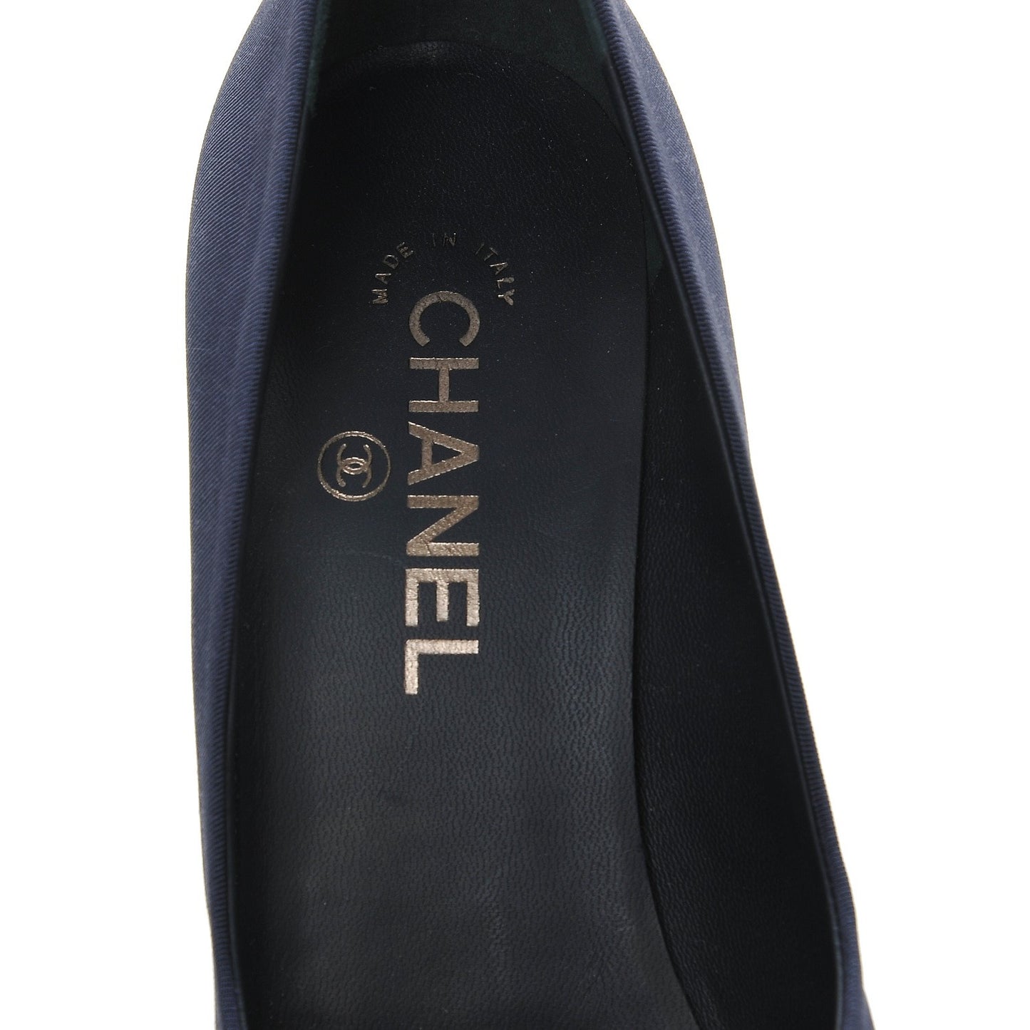 Grosgrain Calfskin CC Cap Toe Pumps 40 Navy Silver
