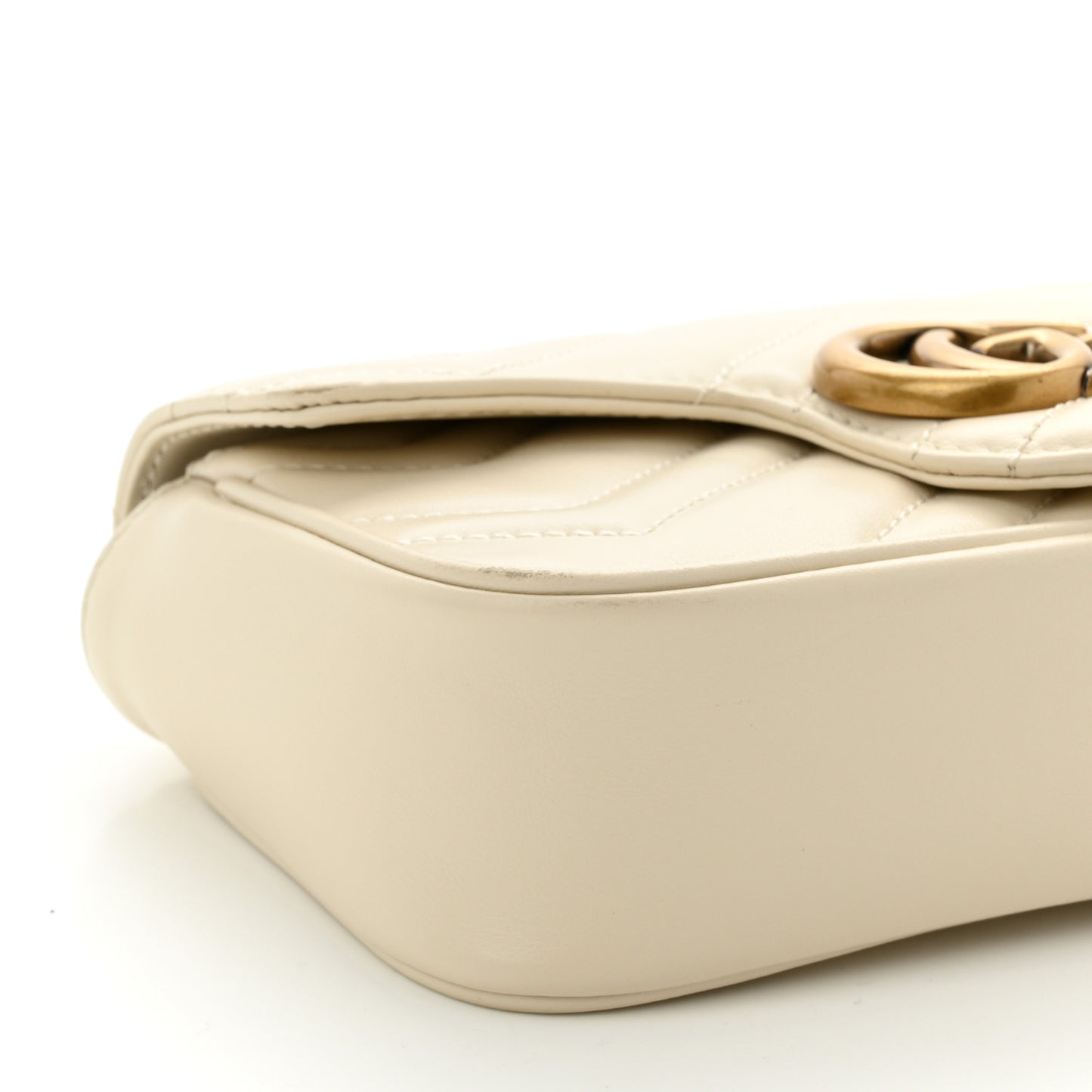 Calfskin Matelasse Super Mini GG Marmont Shoulder Bag White