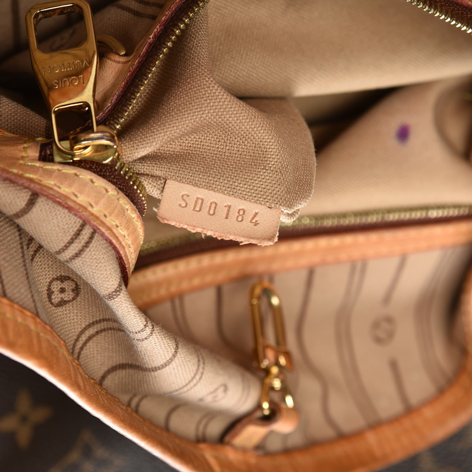 Louis Vuitton Monogram Delightful MM 8 of 18