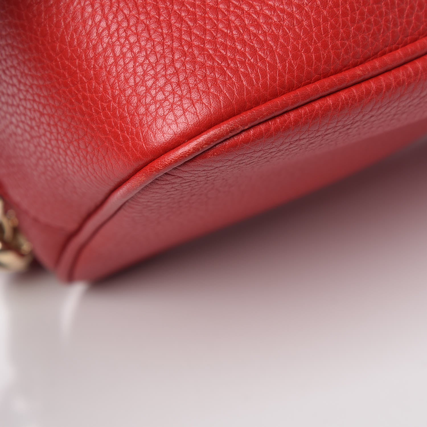 Gucci Pebbled Calfskin Small Soho Disco Bag Vibrant Red 11 of 11