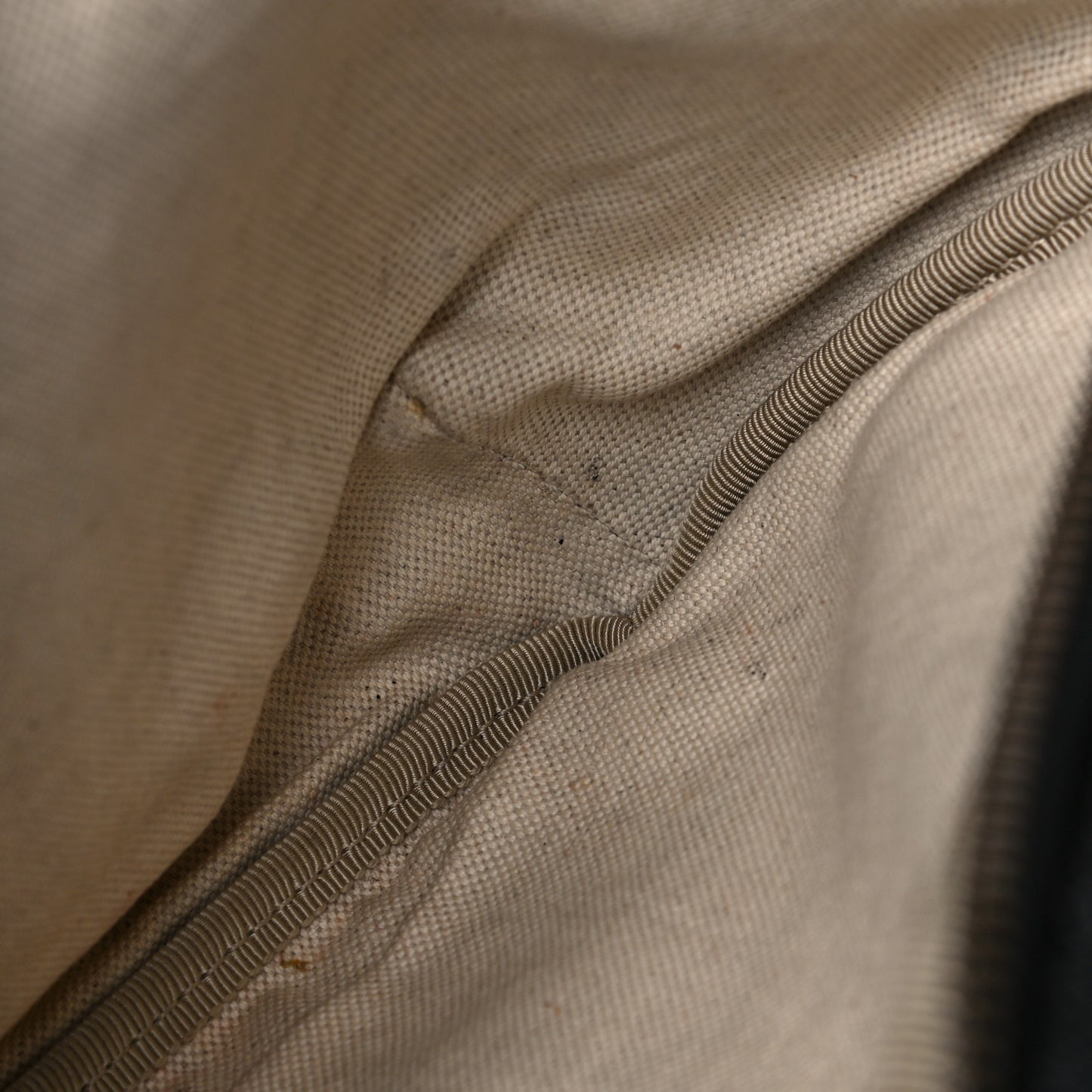 Grained Calfskin Logo Belt Bag Black