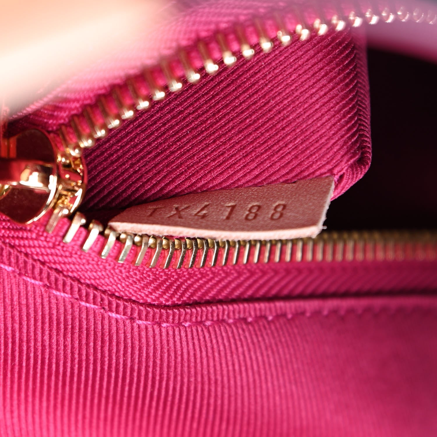 Louis Vuitton Monogram Graceful PM Pivoine 10 of 10