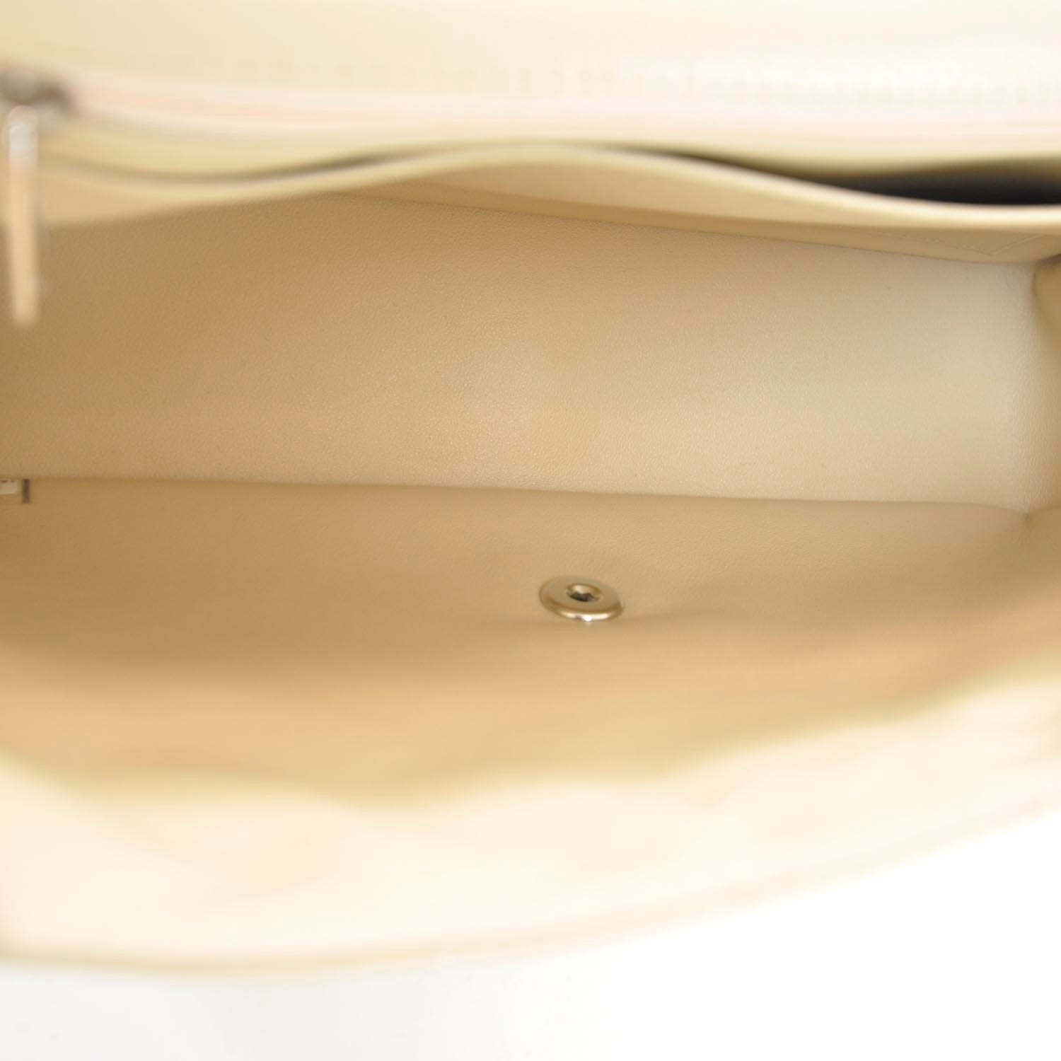 Chanel Caviar Jumbo Single Flap Beige Clair 7 of 12