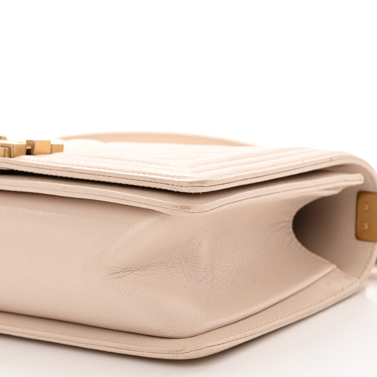 Caviar Chevron Quilted Medium Boy Flap Light Beige