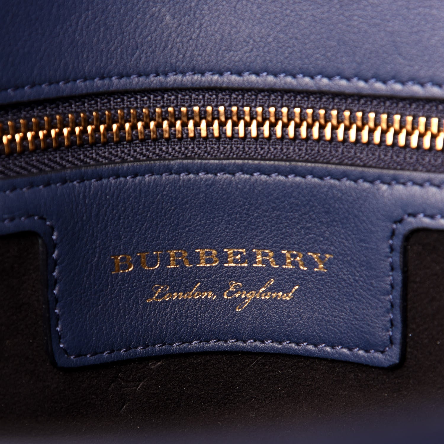 Burberry Trench Calfskin Medium DK88 Top Handle Bag Ink Blue 7 of 9