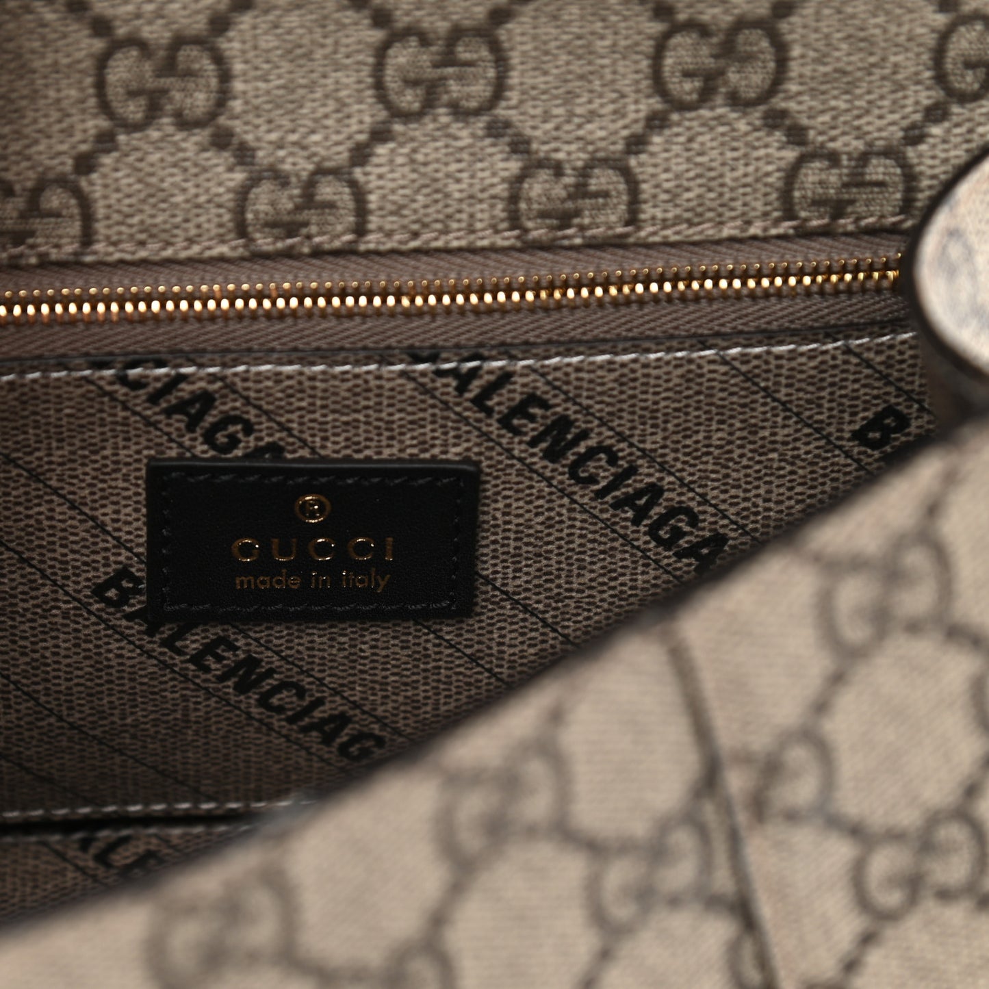 X GUCCI GG Supreme Monogram Small Hourglass Top Handle Bag Beige Ebony