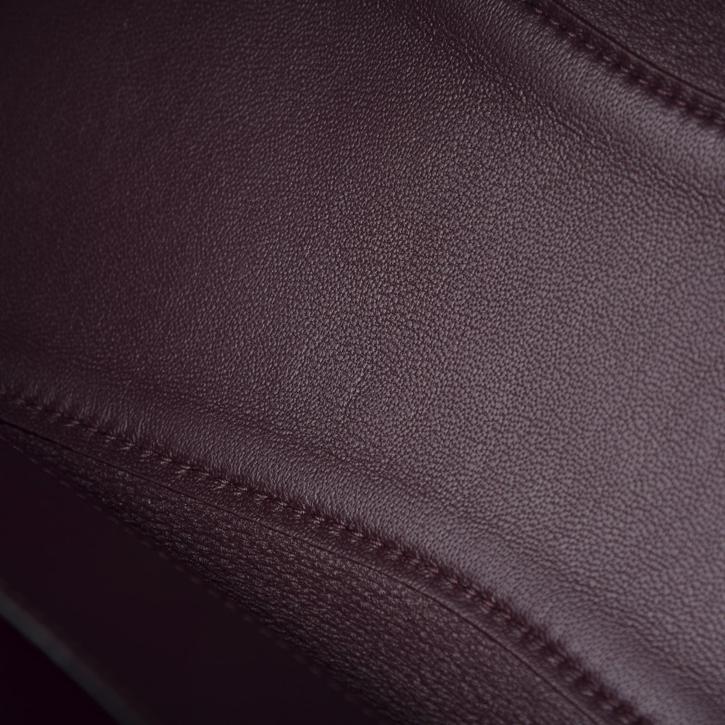 Smooth Calfskin Brass Hardware Neo Classic S City Burgundy