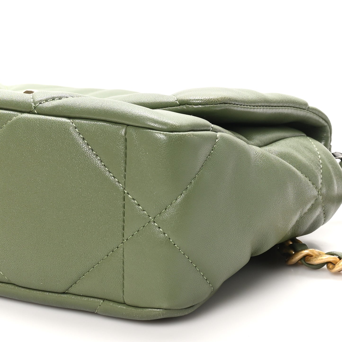 Lambskin Quilted Medium Chanel 19 Flap Green